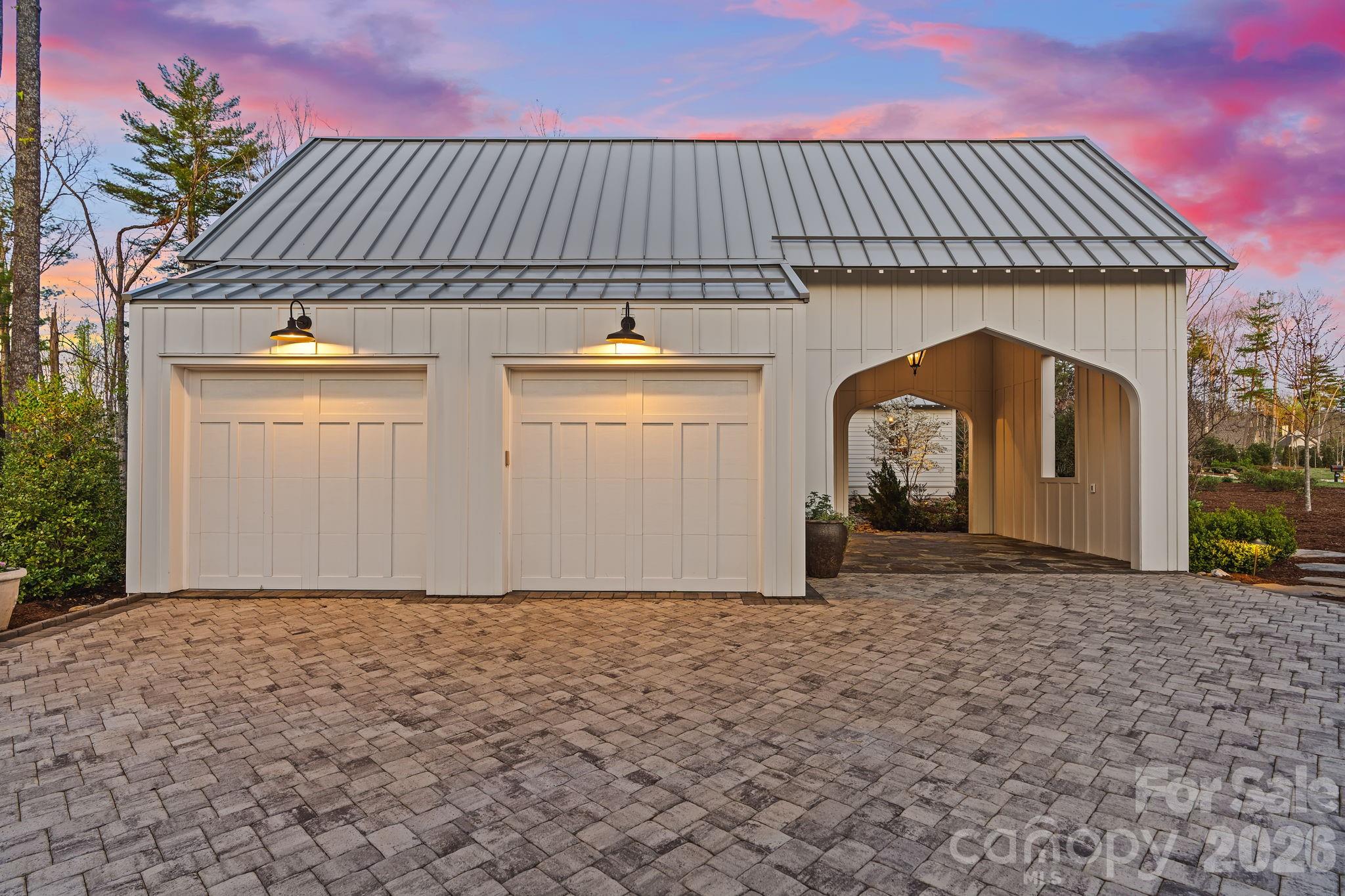 97 Emerald Necklace Drive — Asheville
