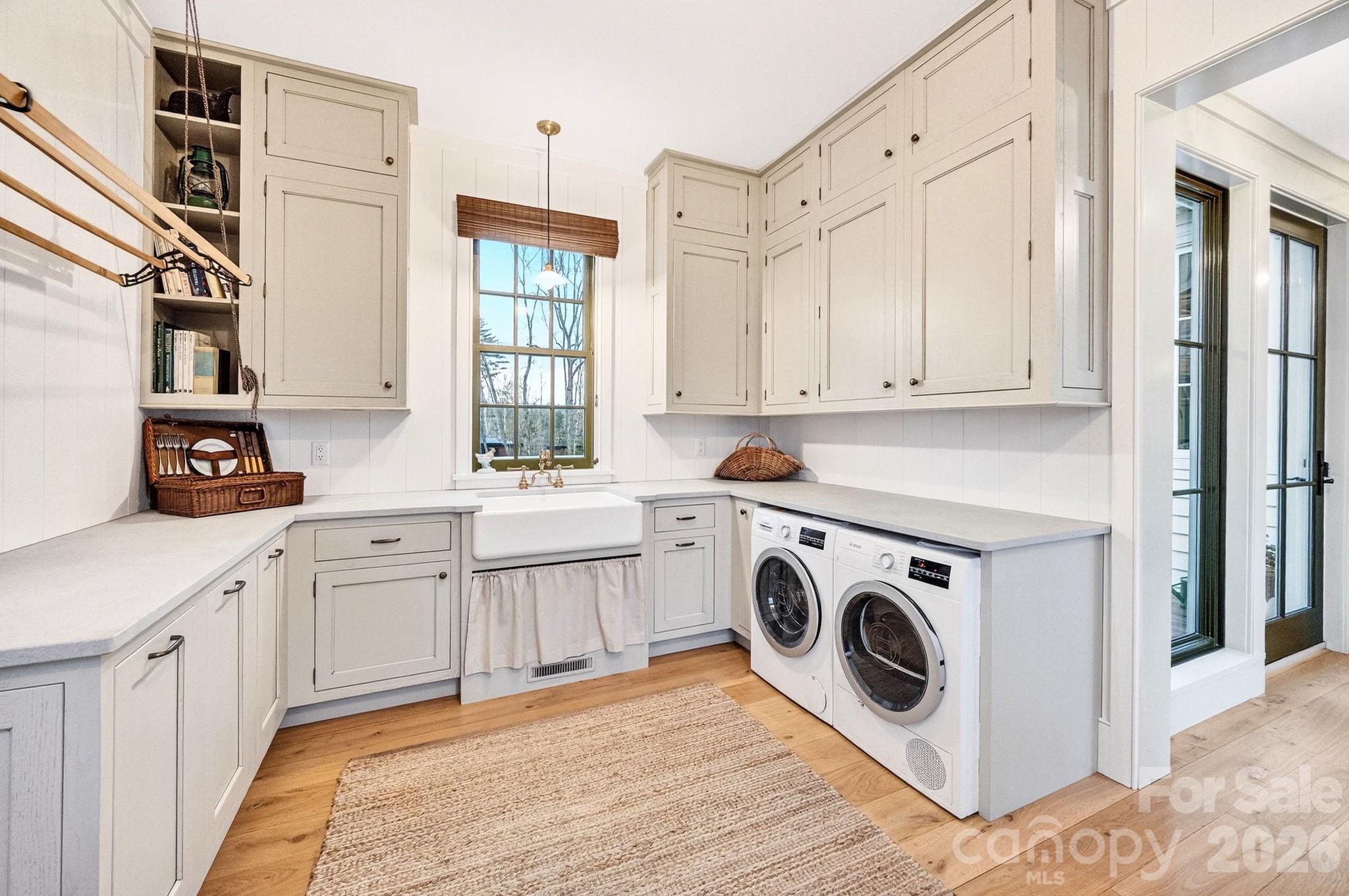 97 Emerald Necklace Drive — Asheville