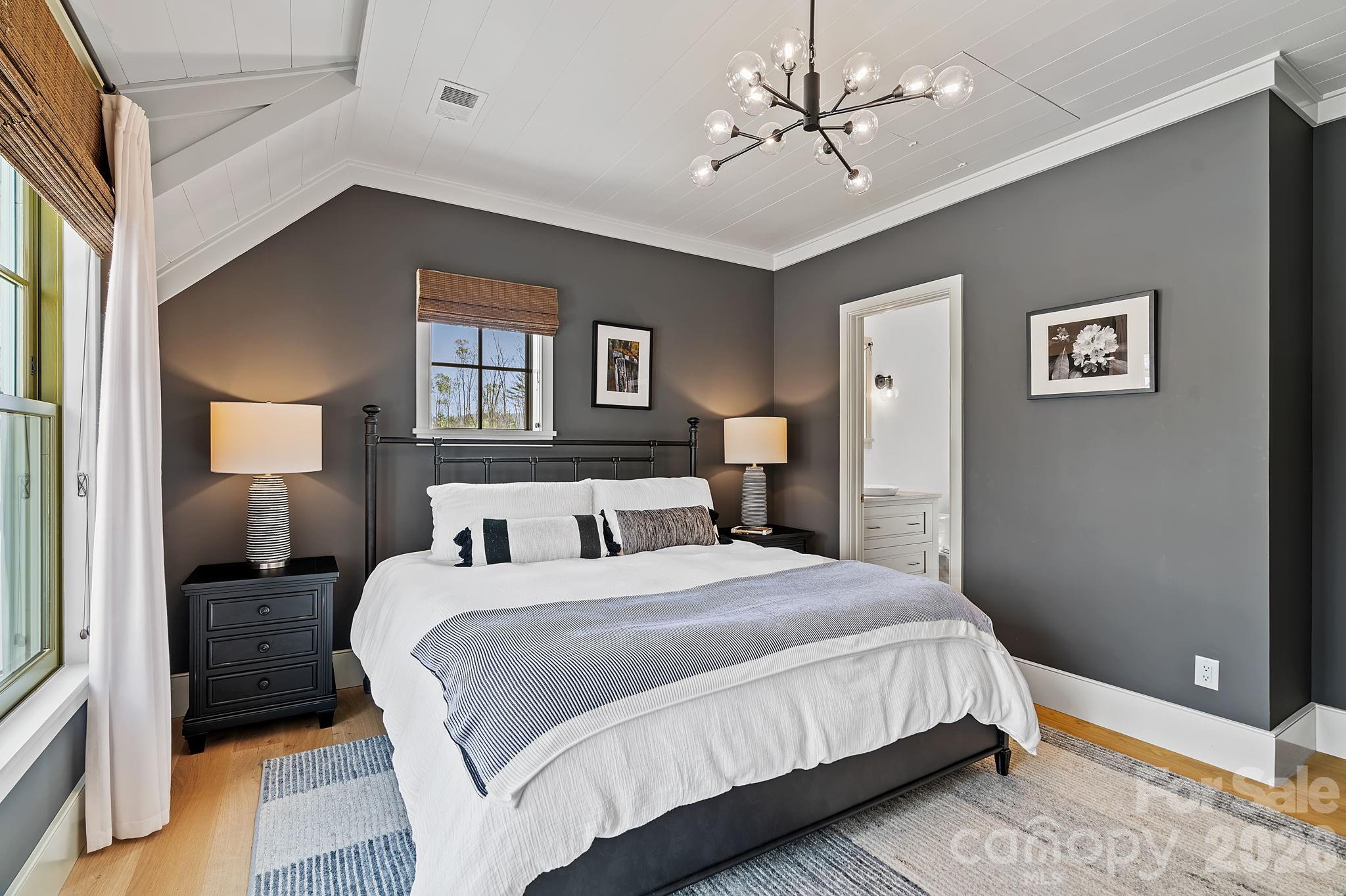 97 Emerald Necklace Drive — Asheville