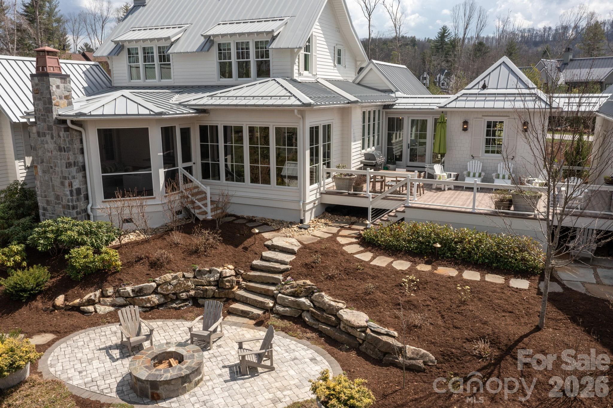 97 Emerald Necklace Drive — Asheville