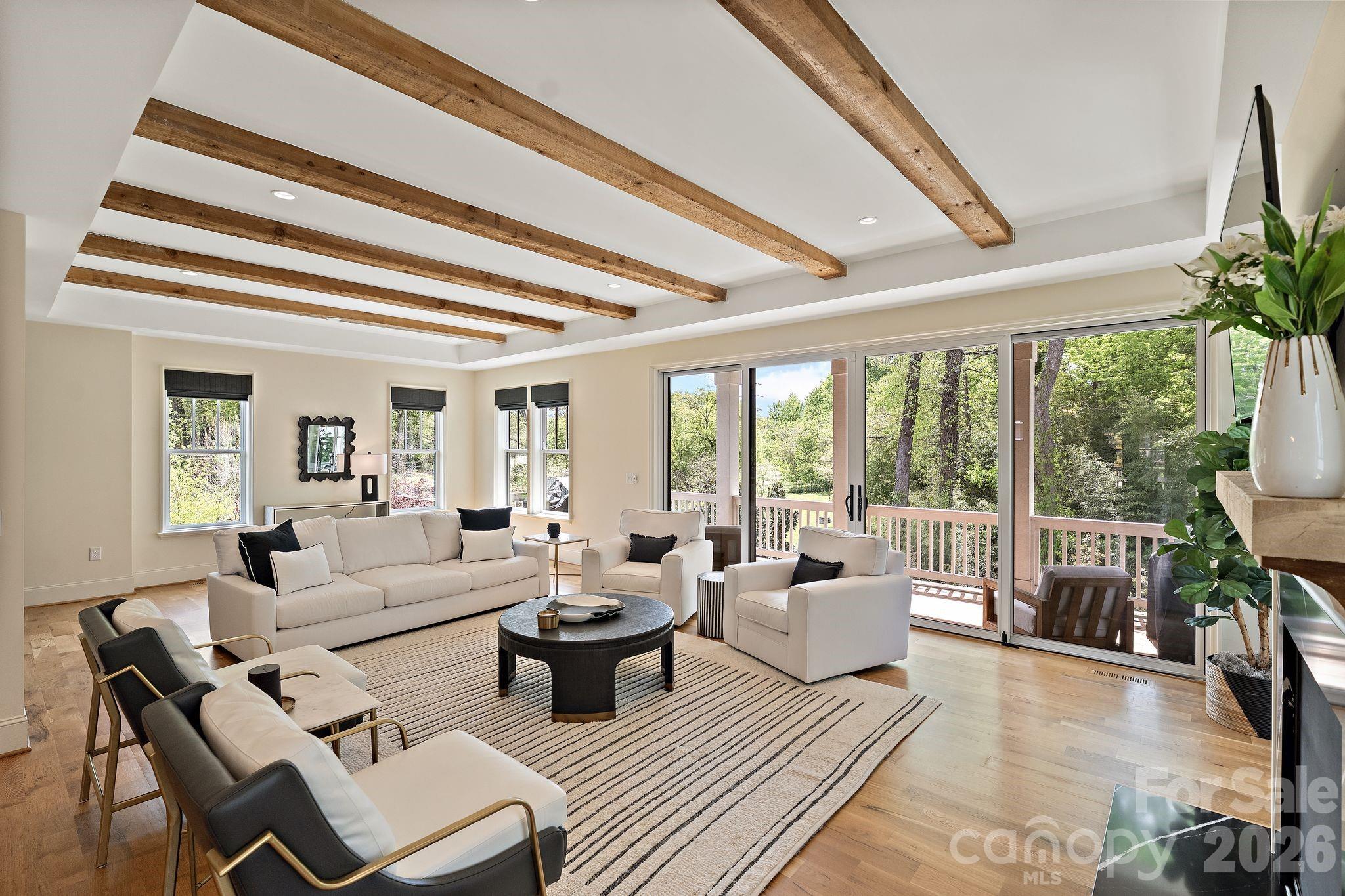 2652 Chesterfield Avenue — Charlotte