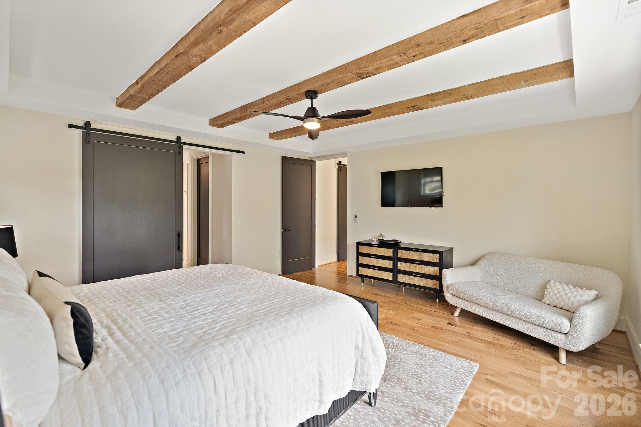 2652 Chesterfield Avenue — Charlotte