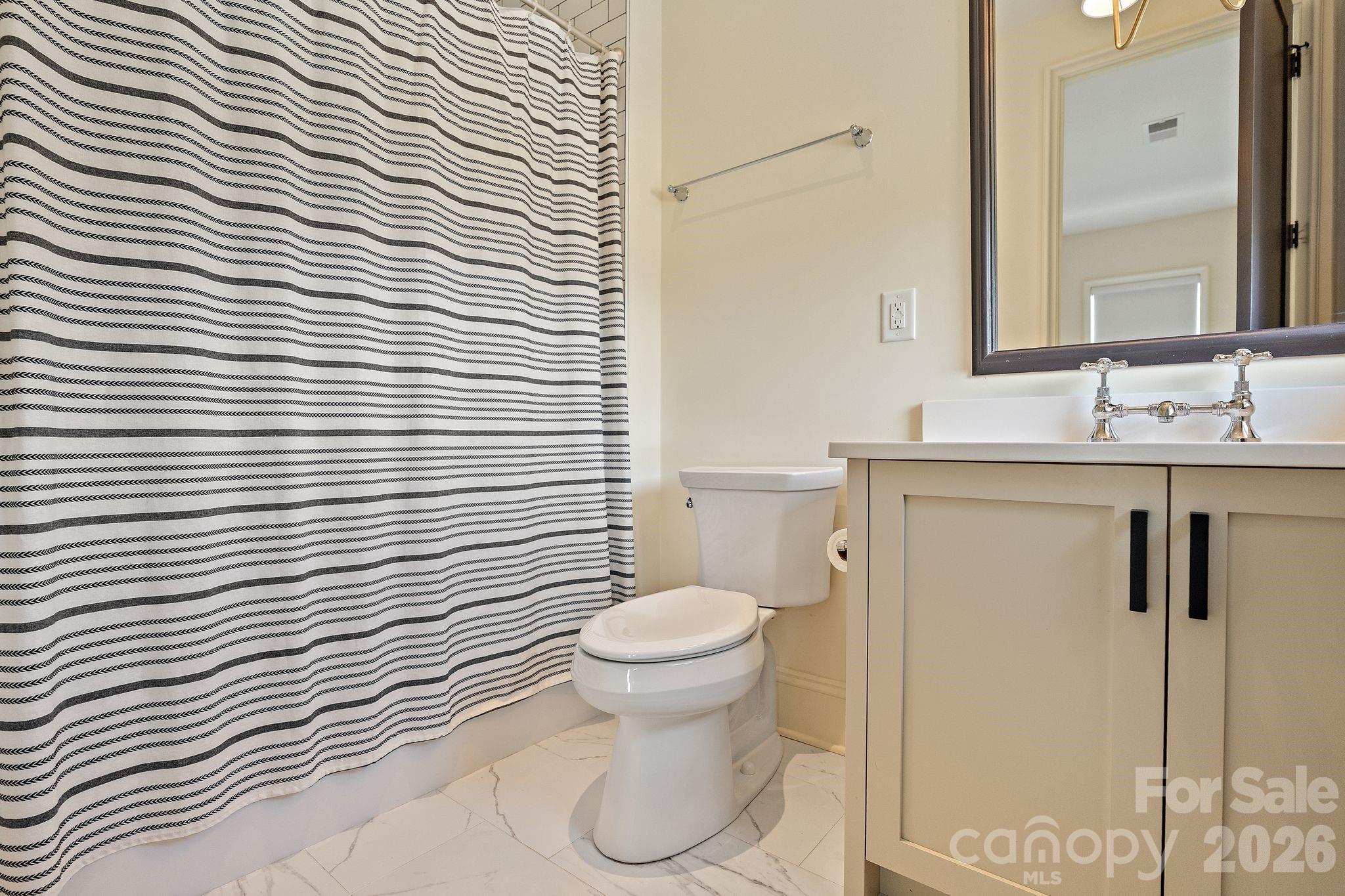 2652 Chesterfield Avenue — Charlotte
