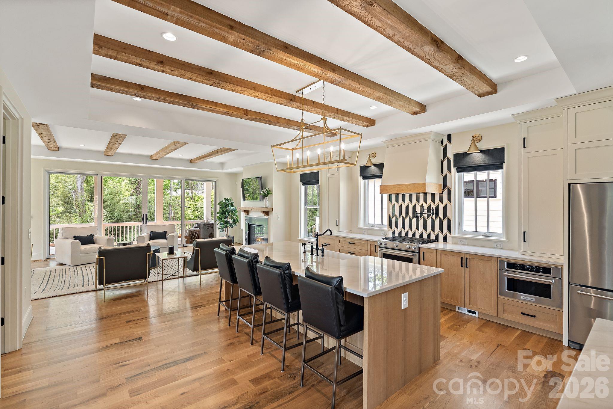 2652 Chesterfield Avenue — Charlotte