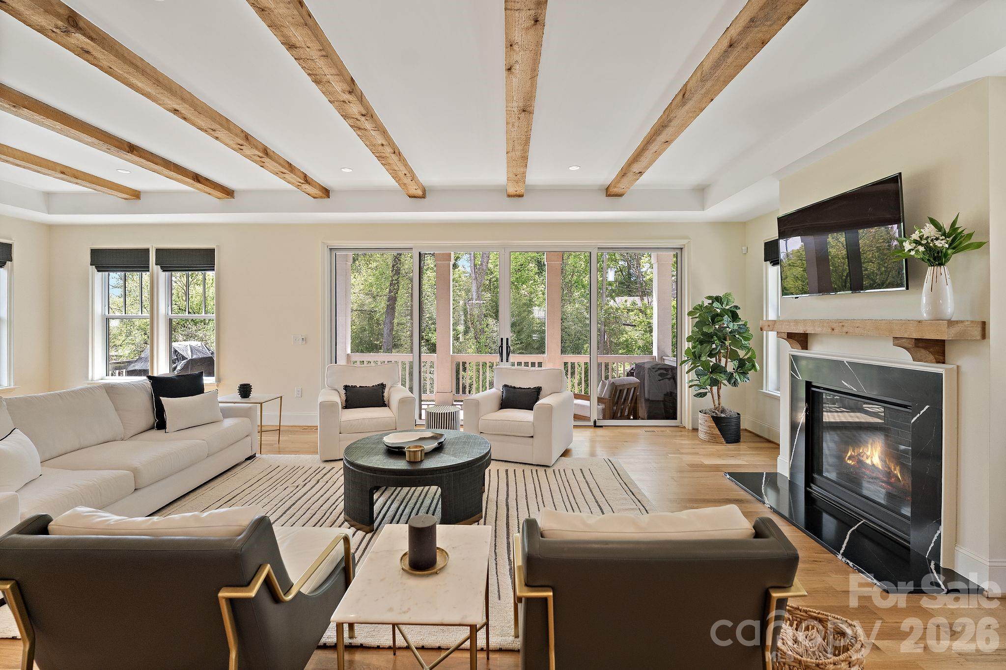 2652 Chesterfield Avenue — Charlotte