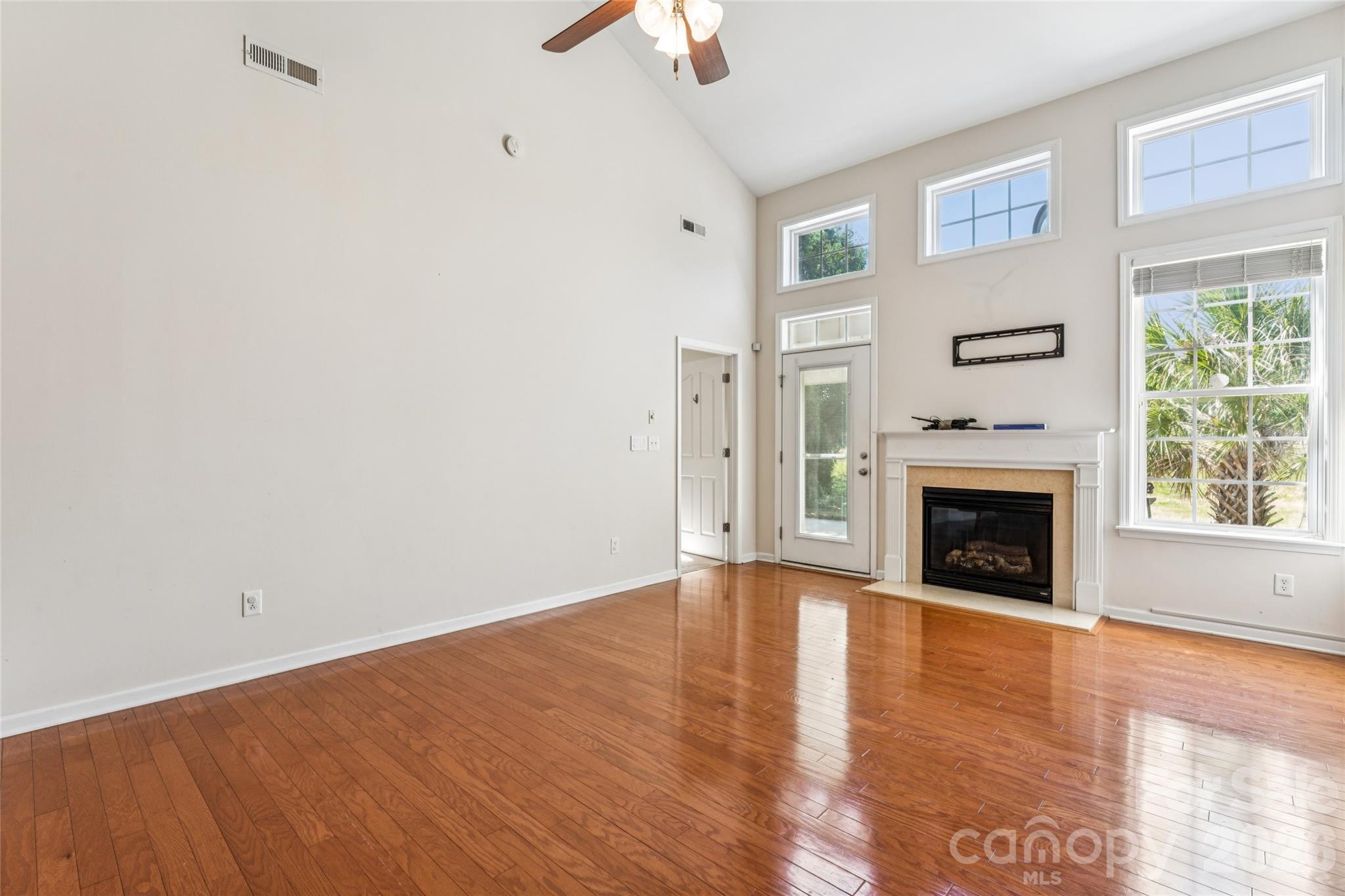 1046 Silver Gull Drive — Tega Cay