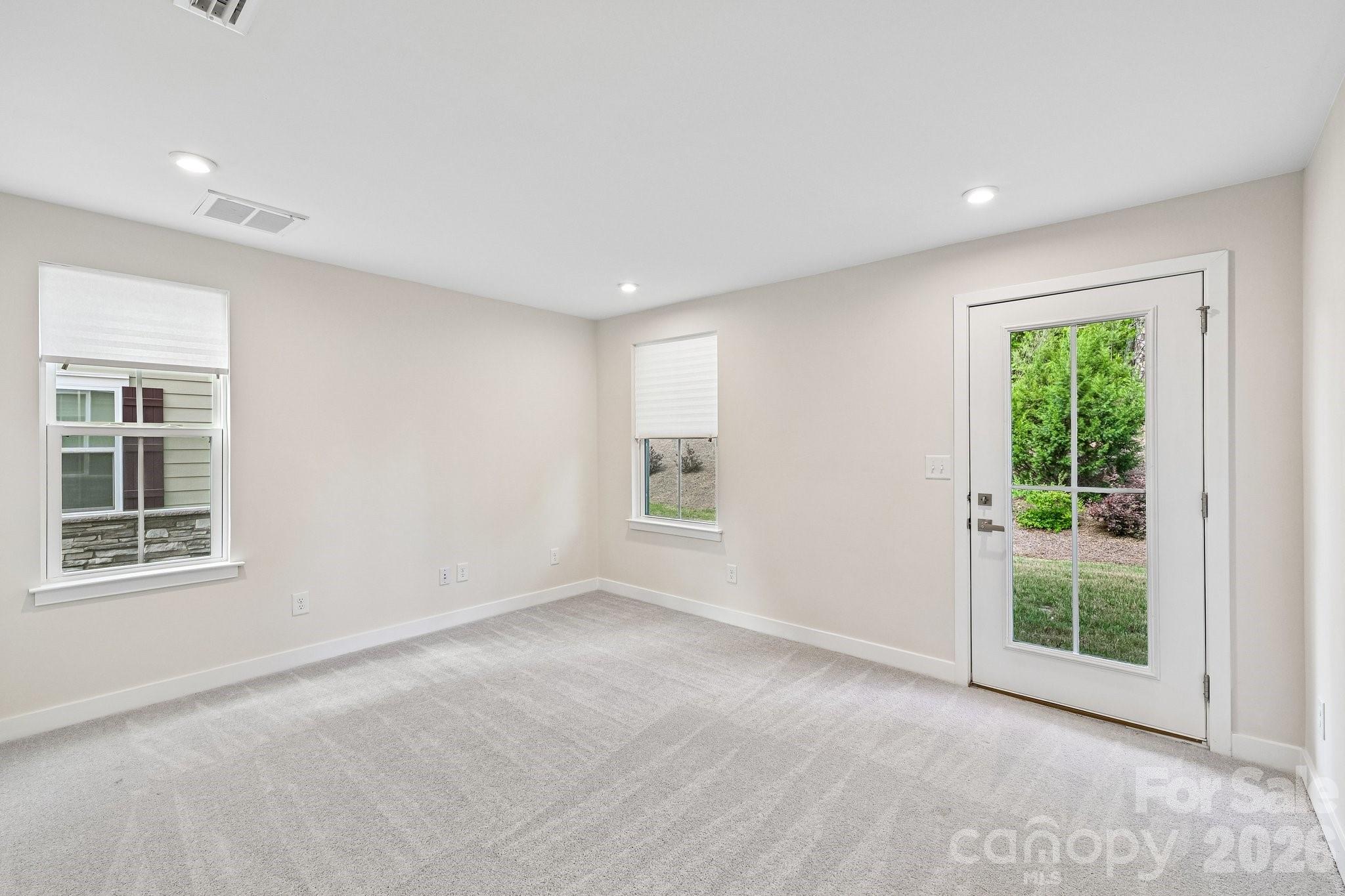 957 Portrush Lane — Tega Cay