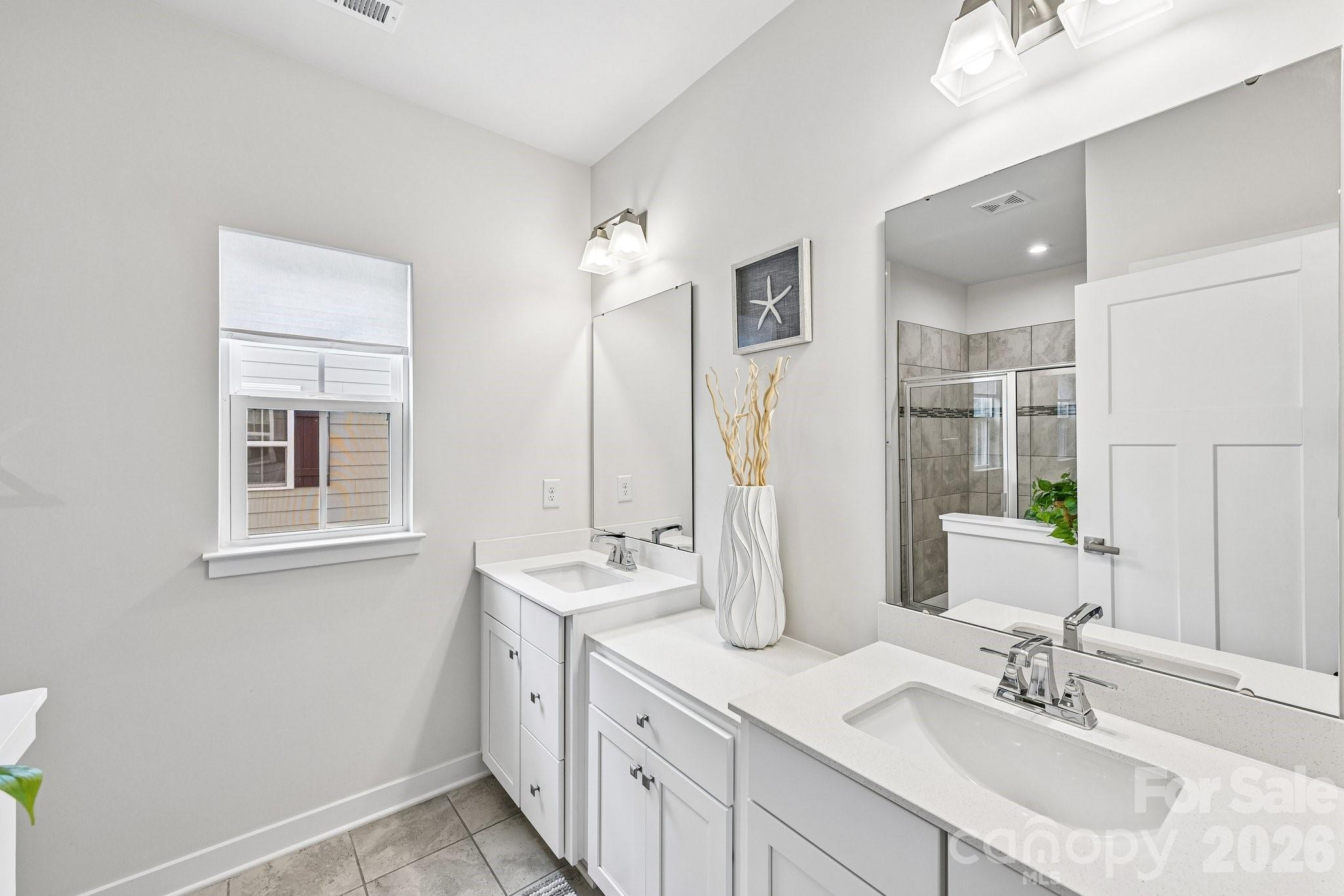 957 Portrush Lane — Tega Cay