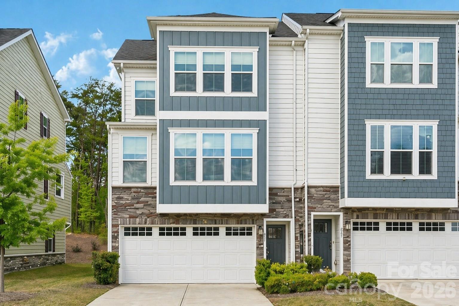 957 Portrush Lane — Tega Cay