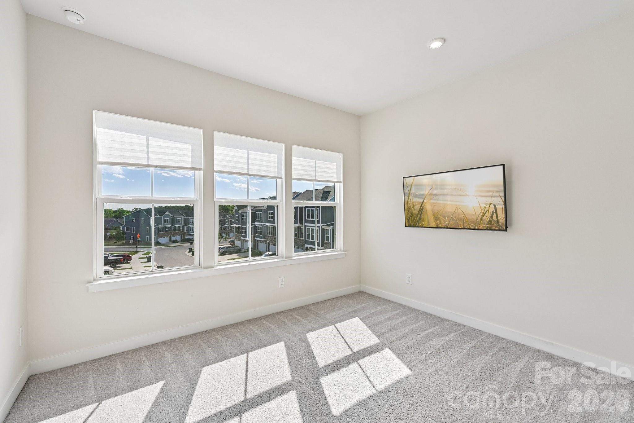 957 Portrush Lane — Tega Cay