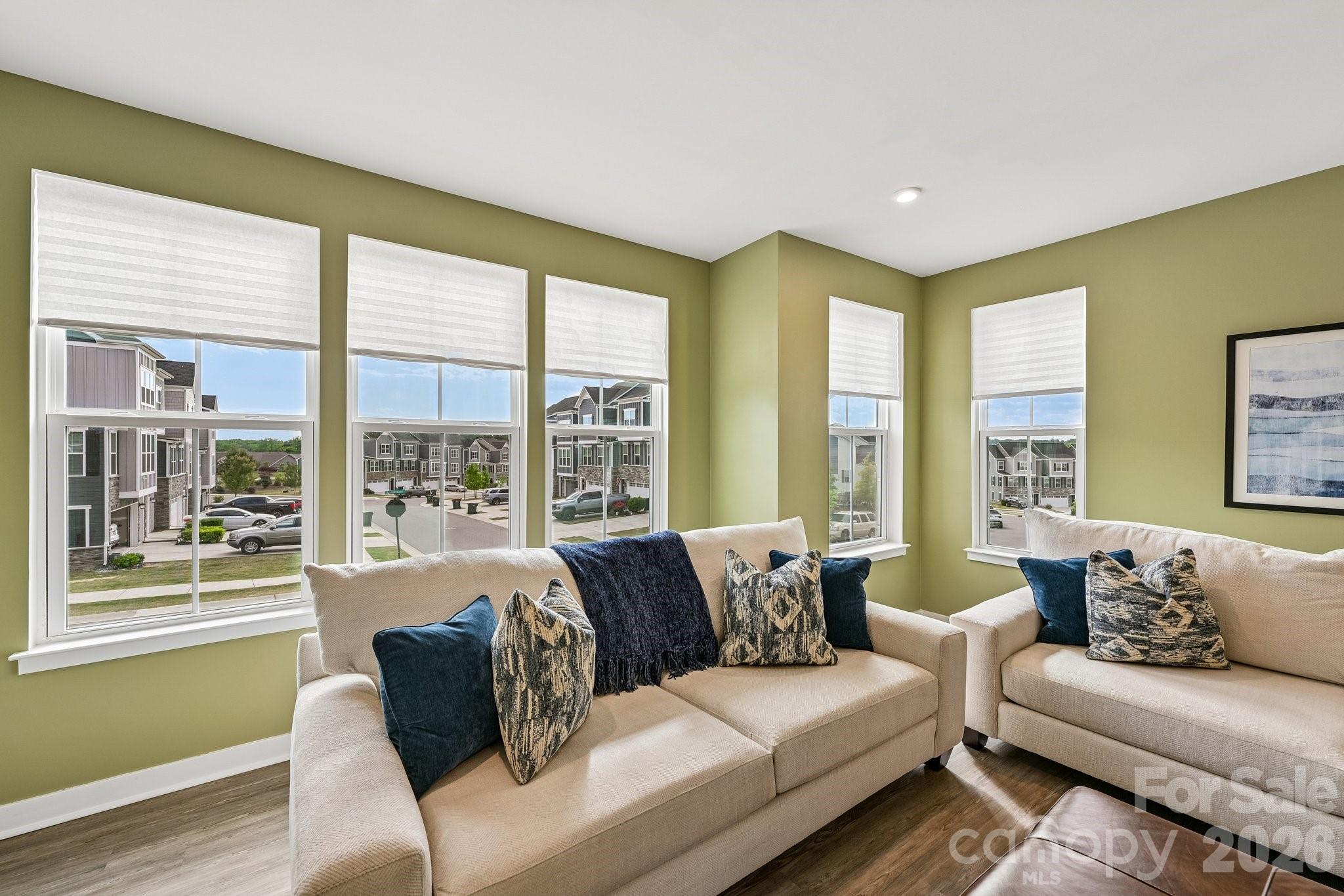 957 Portrush Lane — Tega Cay