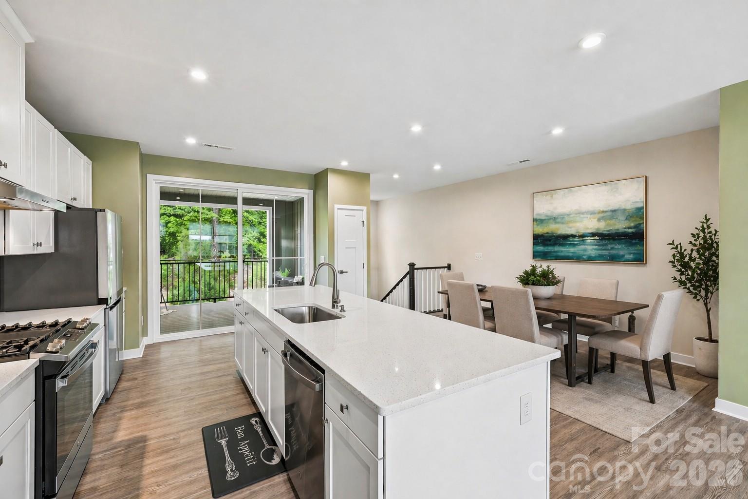957 Portrush Lane — Tega Cay