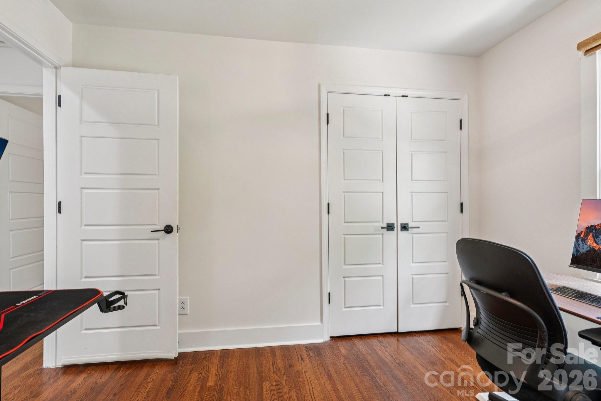 5300 Cheval Place — Charlotte