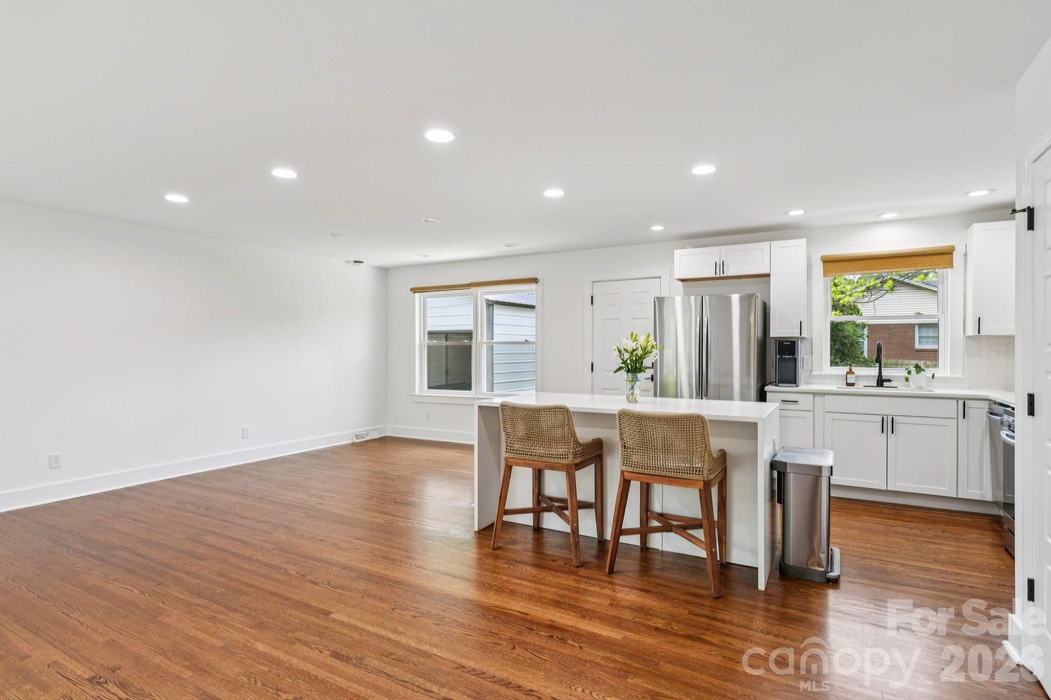 5300 Cheval Place — Charlotte