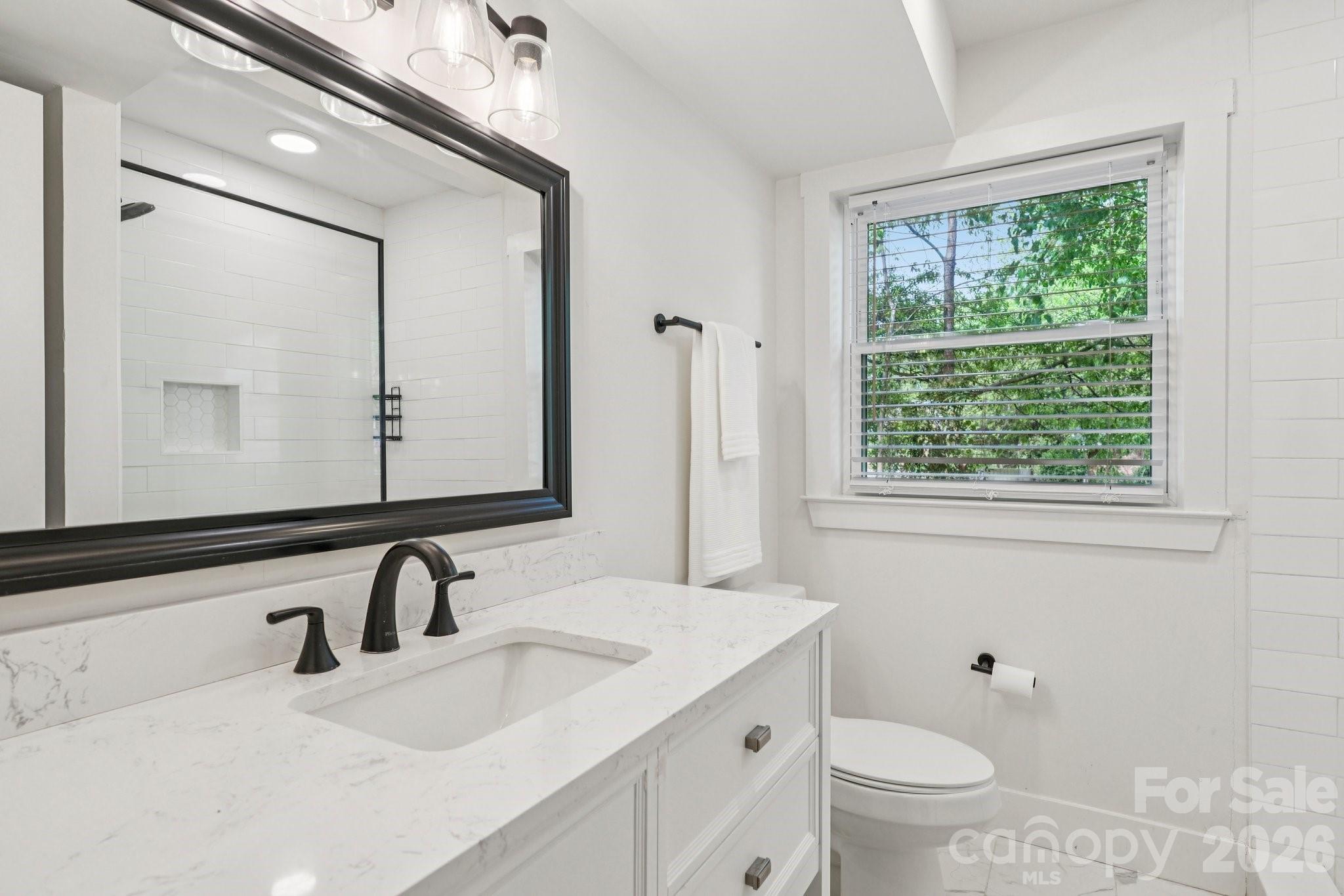 5300 Cheval Place — Charlotte