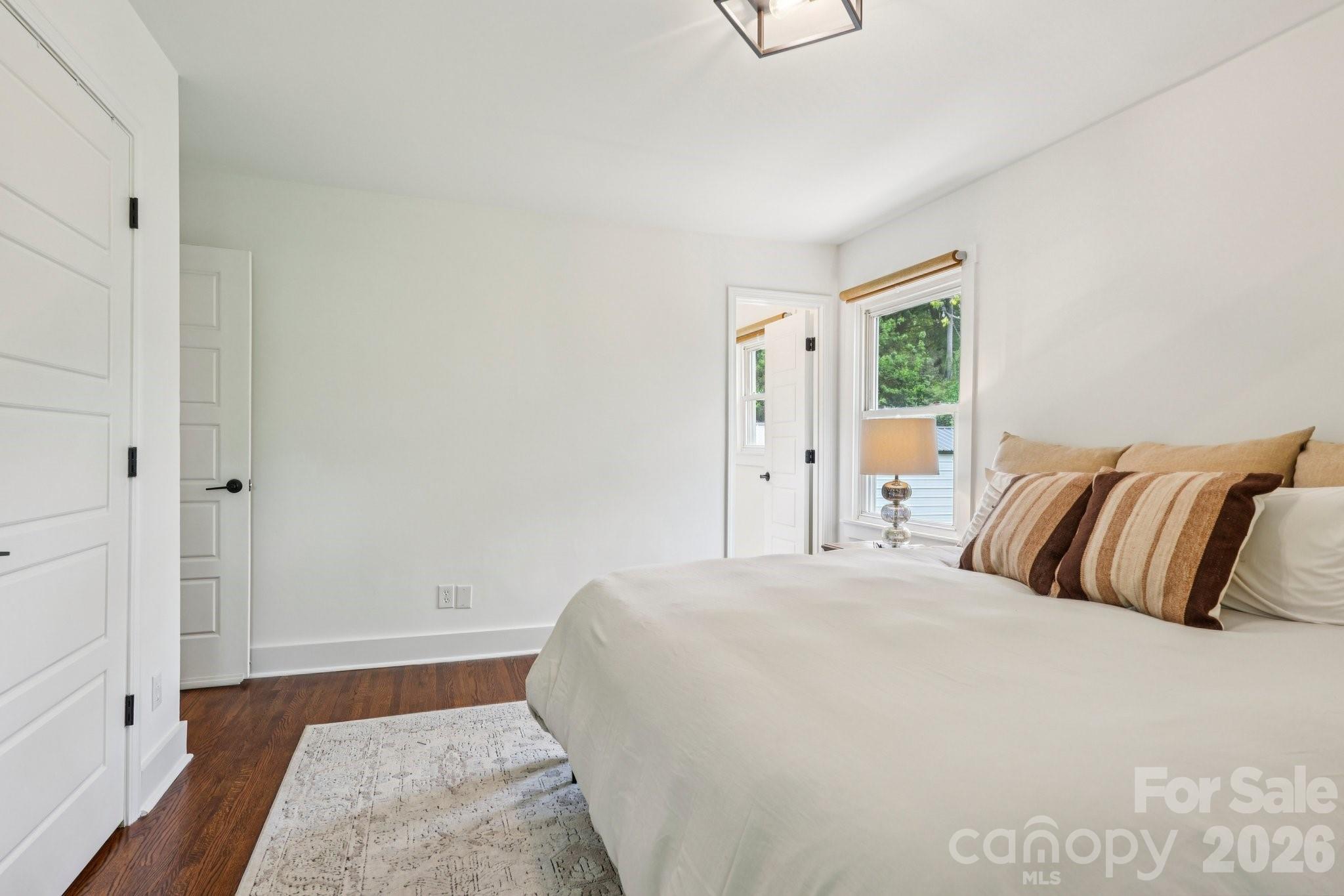5300 Cheval Place — Charlotte