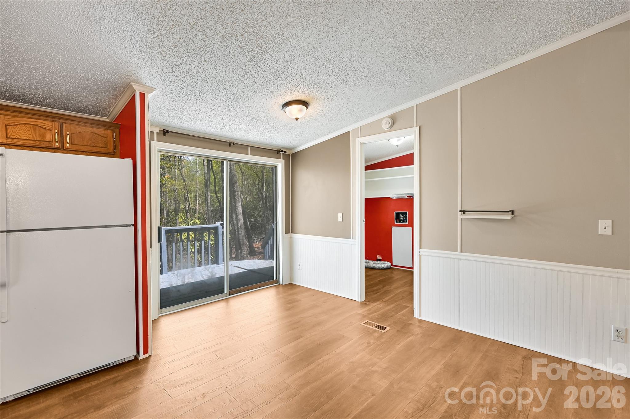 98 Fork Ridge Lane — Hendersonville