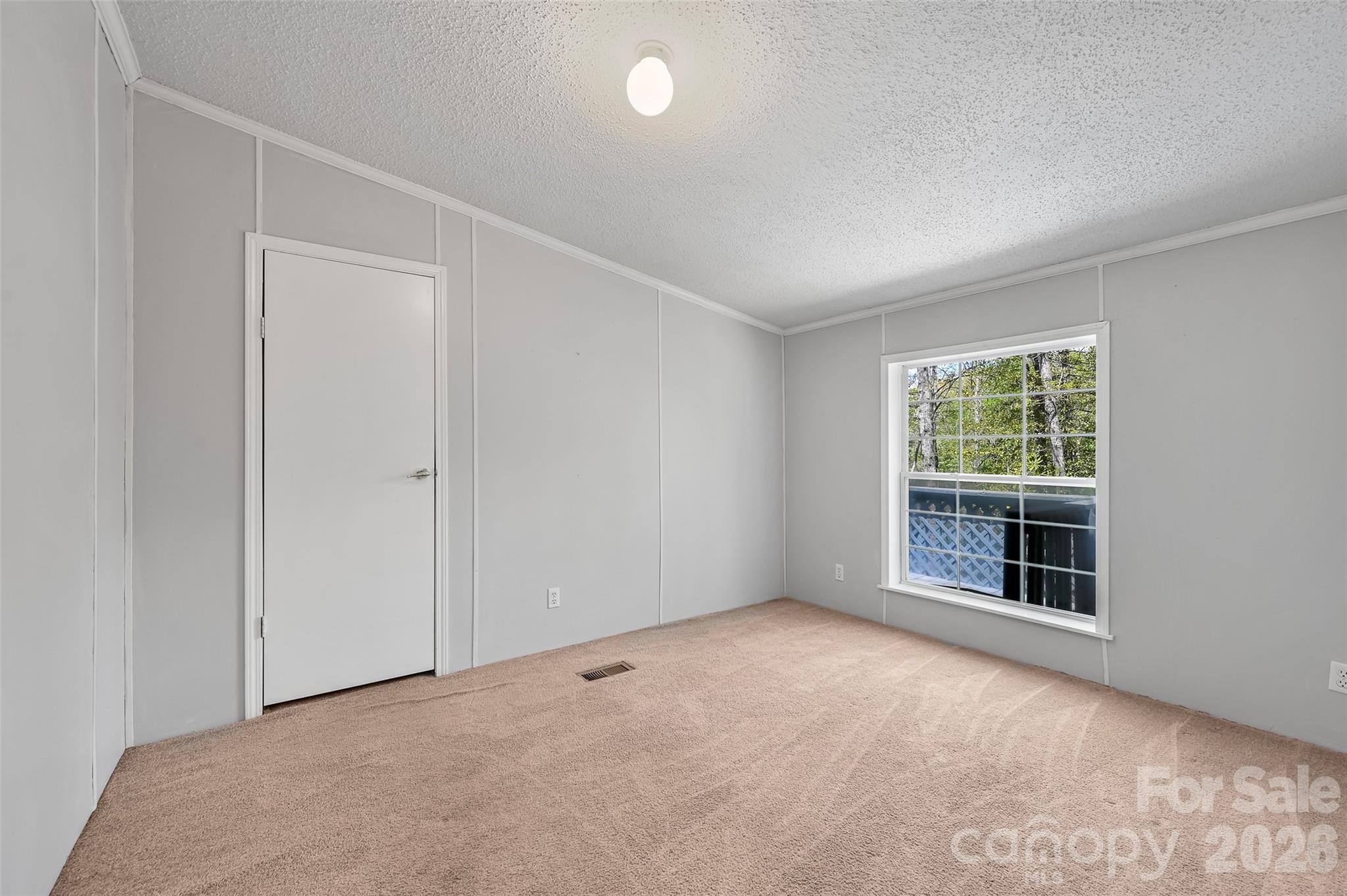 98 Fork Ridge Lane — Hendersonville