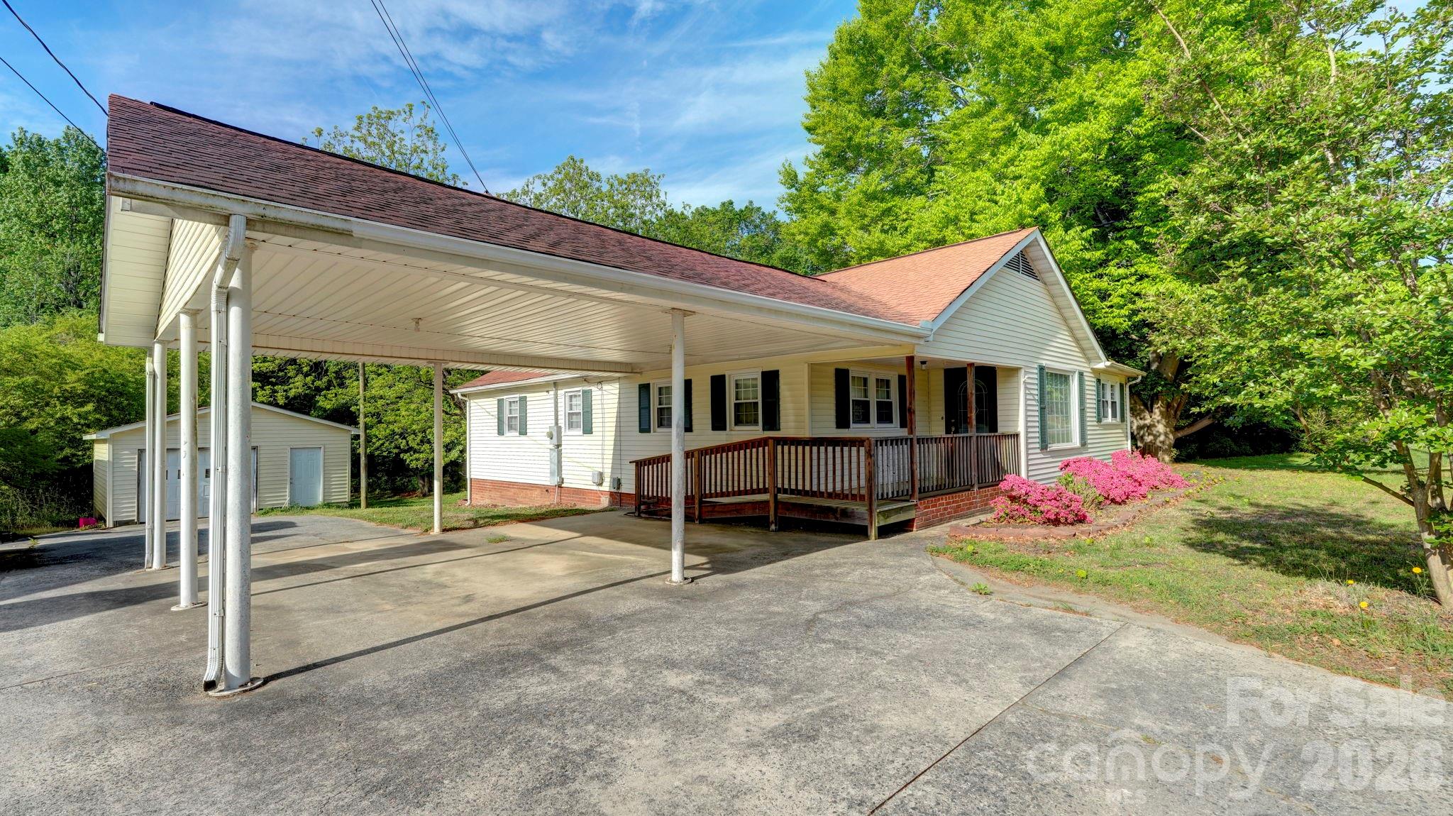 2403 W C Street — Kannapolis