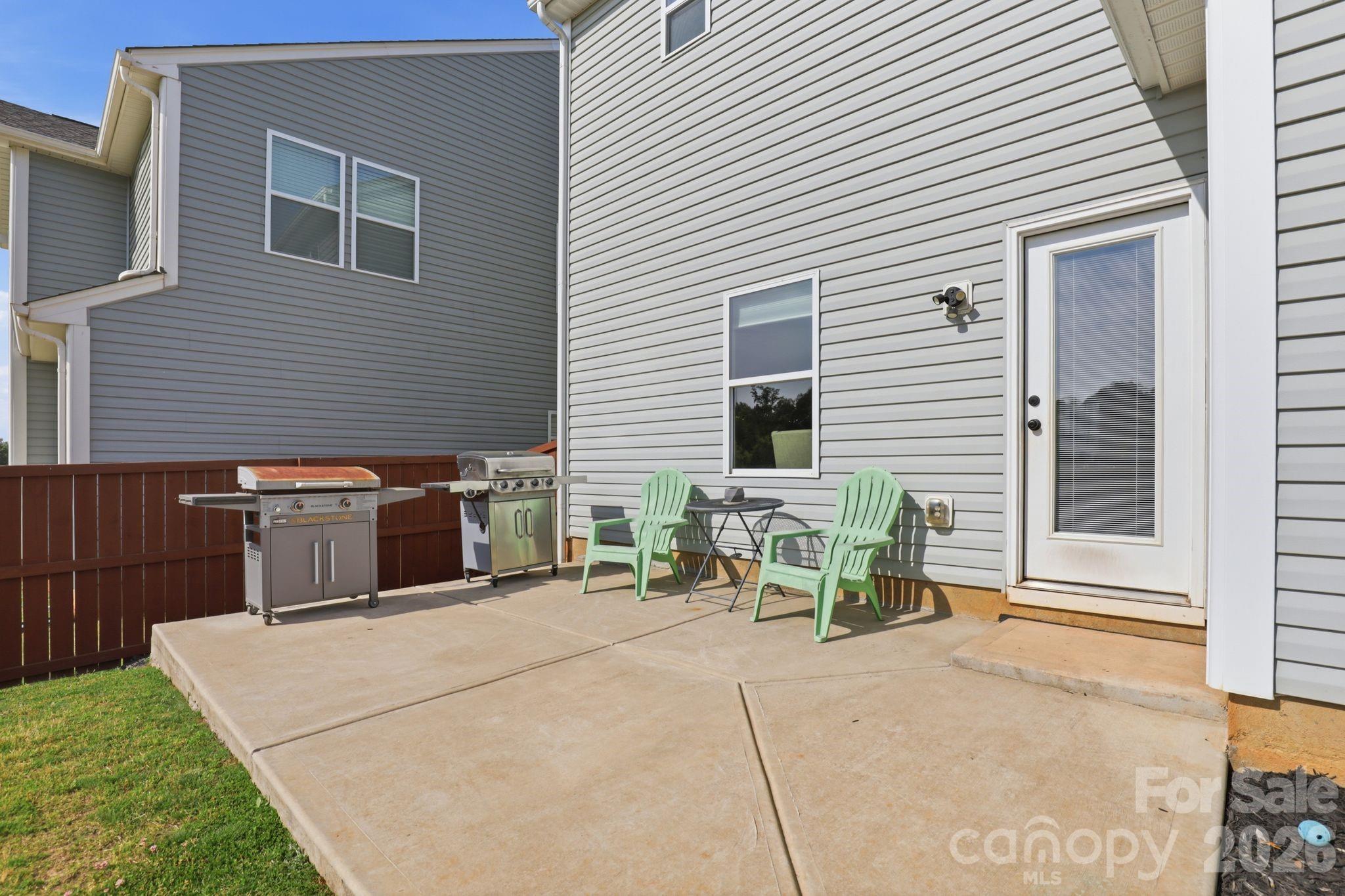 134 Fairfield Drive — Troutman