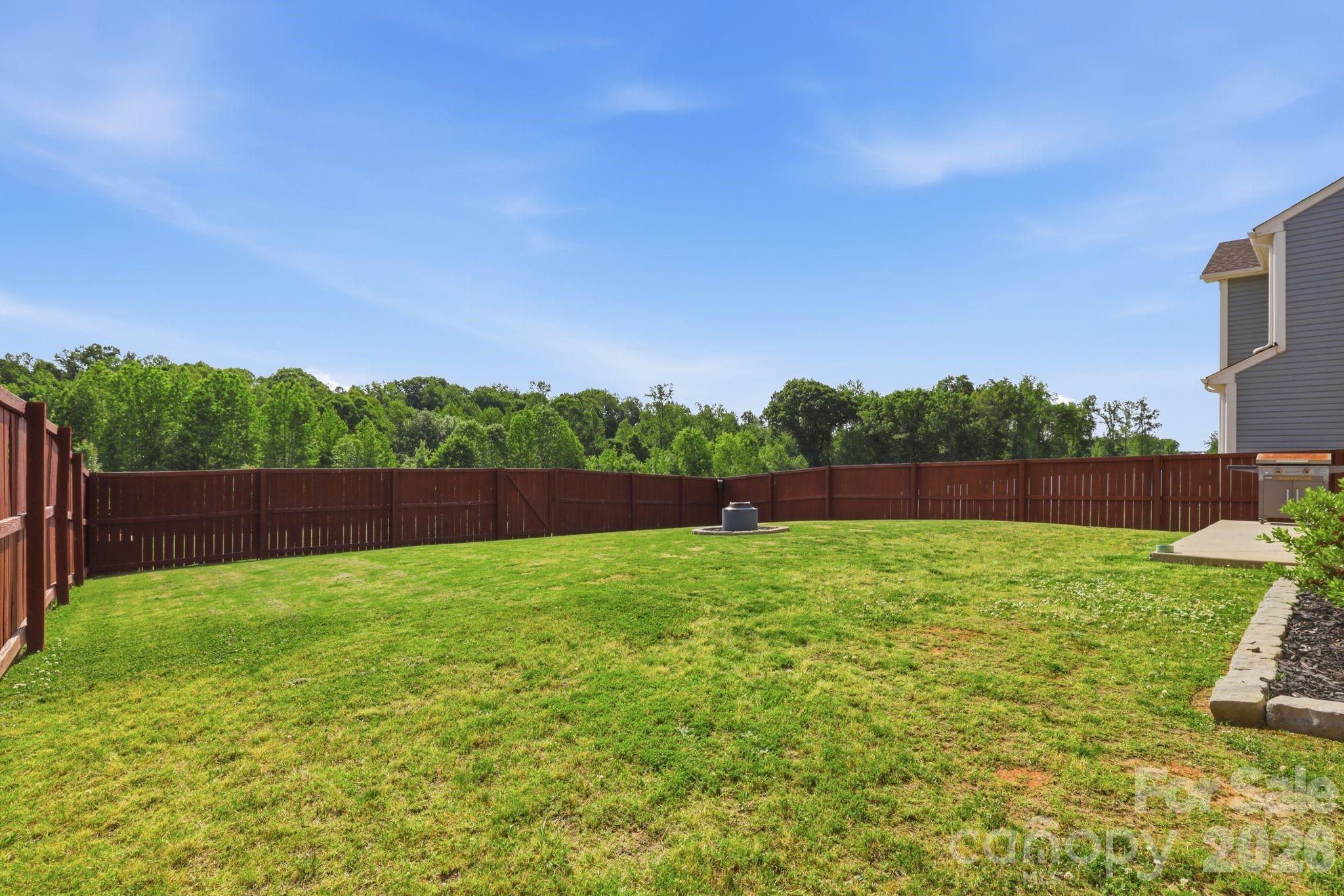 134 Fairfield Drive — Troutman