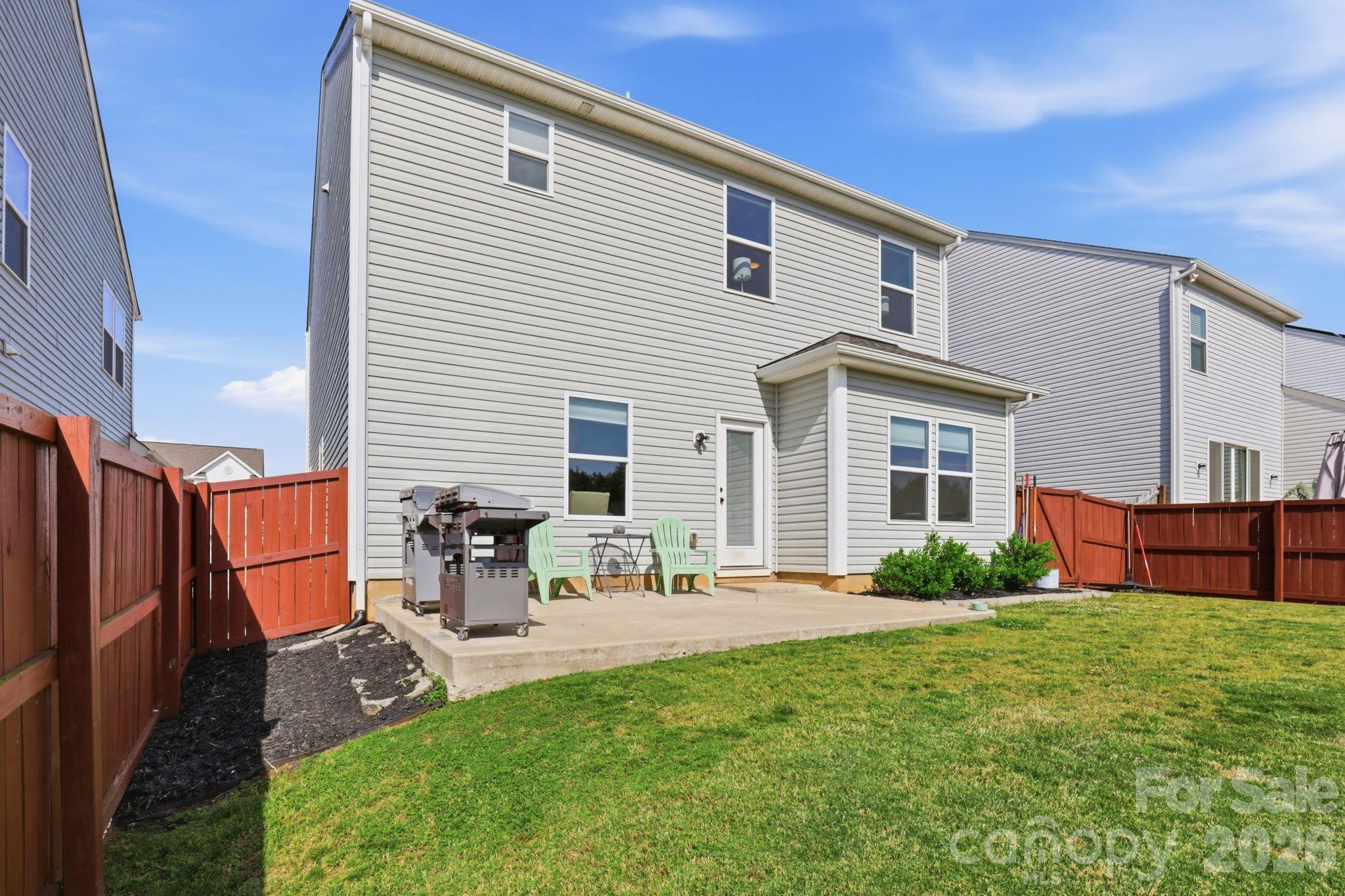 134 Fairfield Drive — Troutman