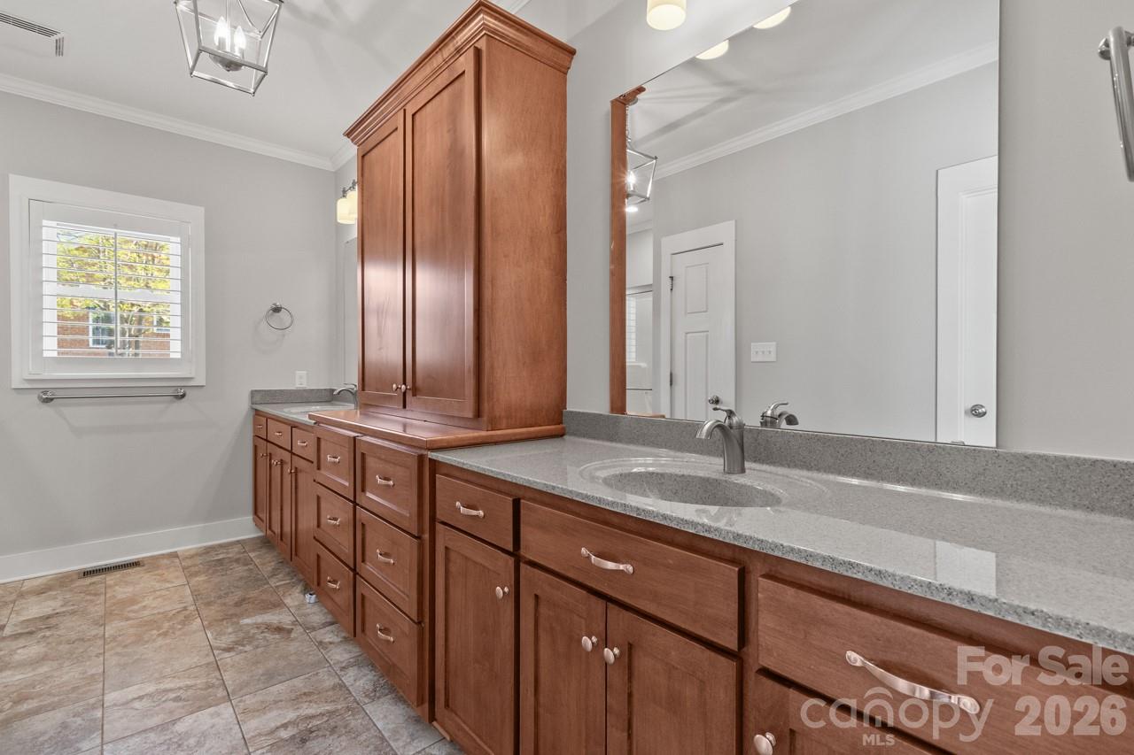 2411 Carriage Lane — Lincolnton