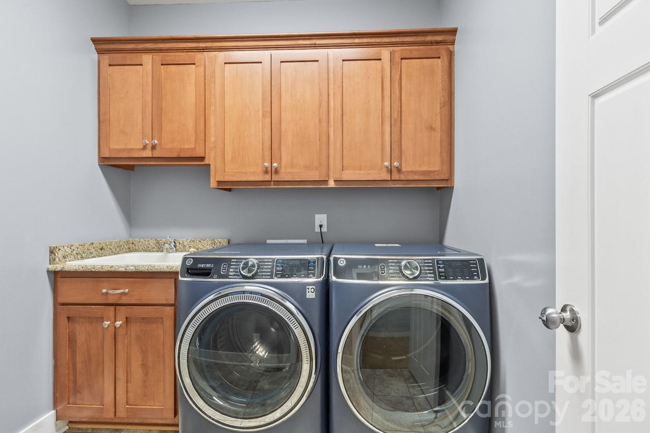 2411 Carriage Lane — Lincolnton