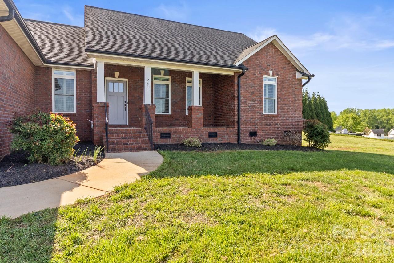 2411 Carriage Lane — Lincolnton