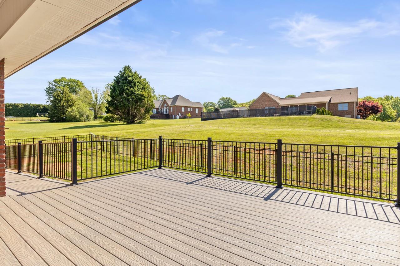 2411 Carriage Lane — Lincolnton
