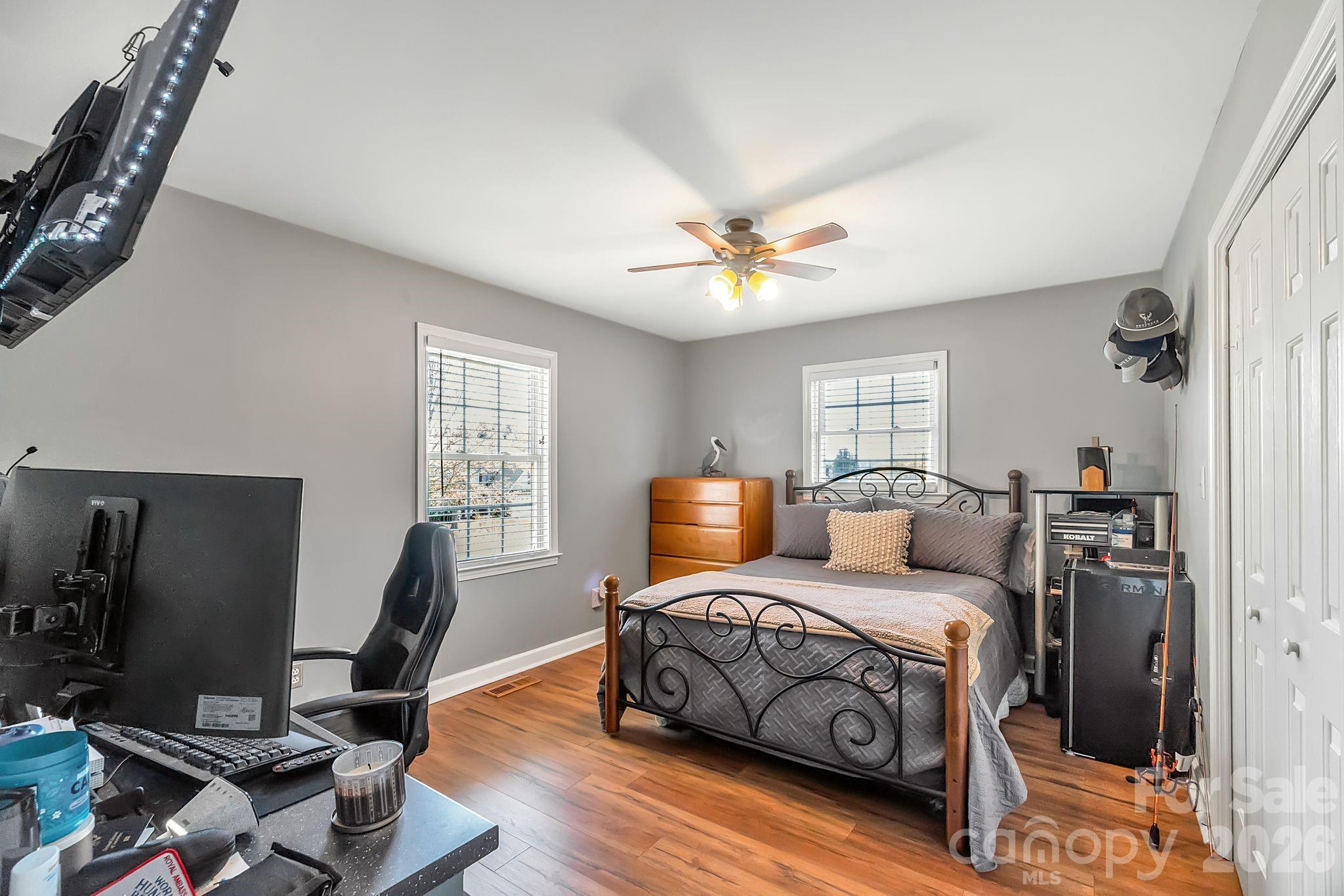 5507 Land Harbour Drive — Granite Falls