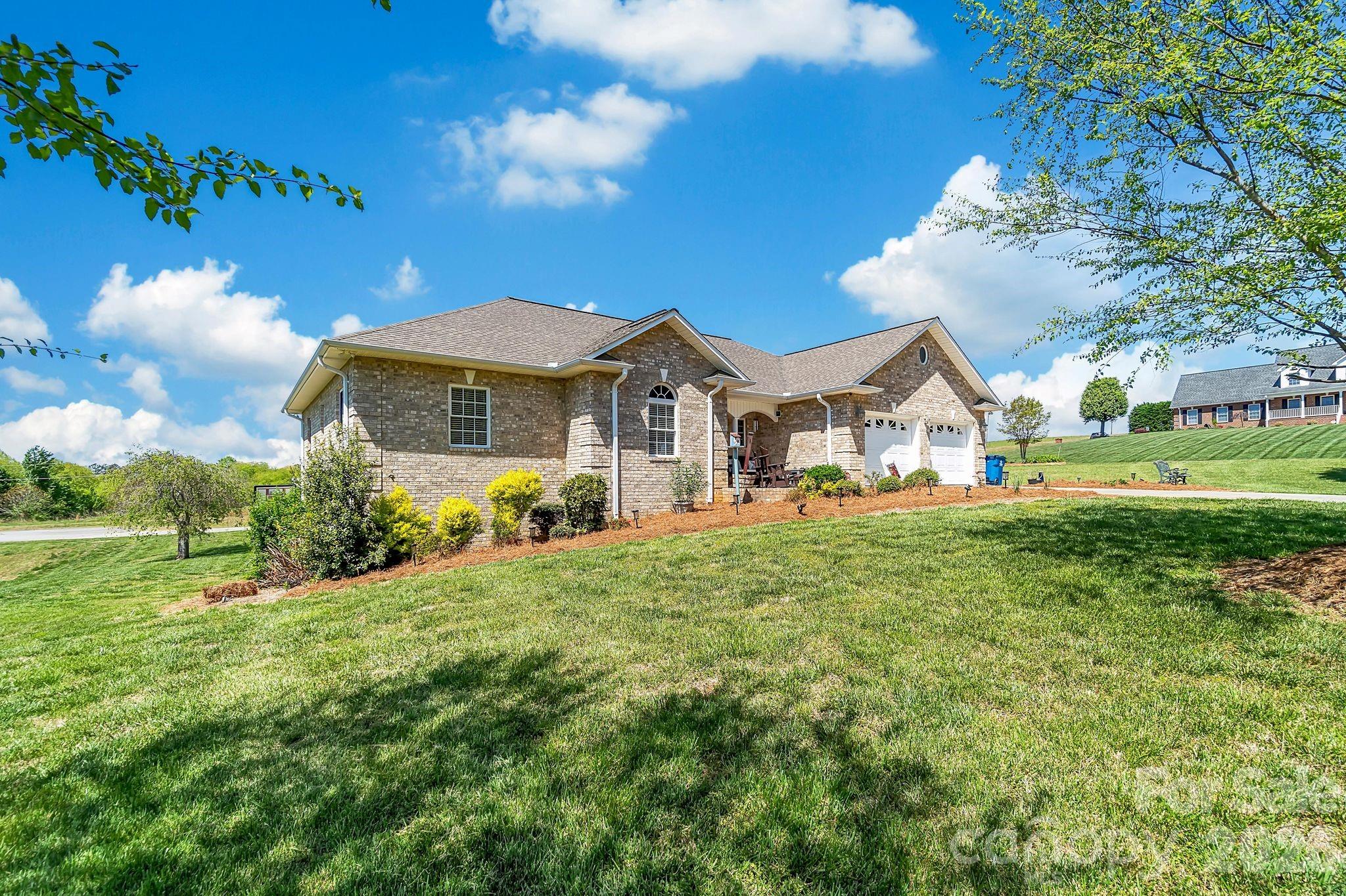 5507 Land Harbour Drive — Granite Falls