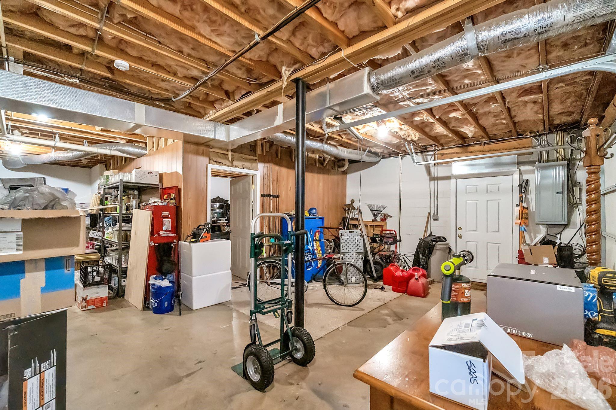 5507 Land Harbour Drive — Granite Falls