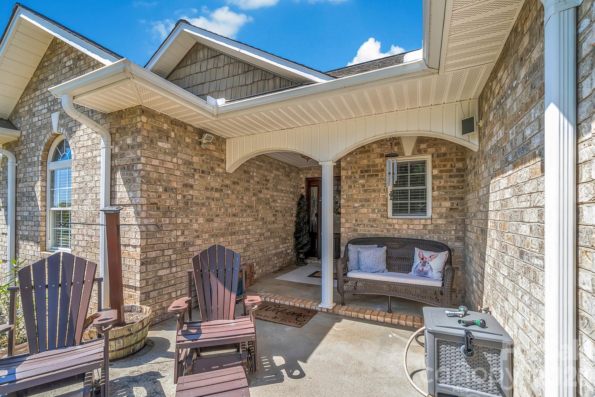 5507 Land Harbour Drive — Granite Falls
