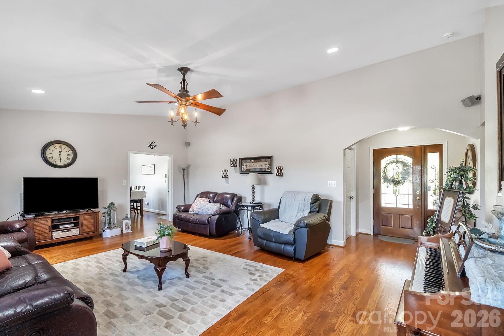 5507 Land Harbour Drive — Granite Falls
