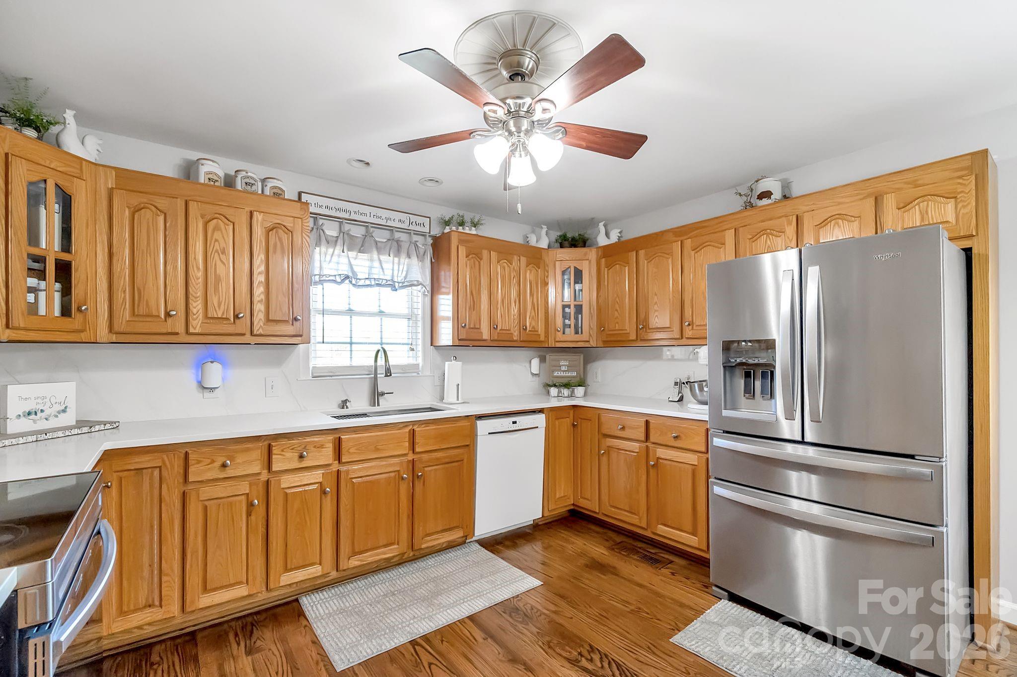 5507 Land Harbour Drive — Granite Falls