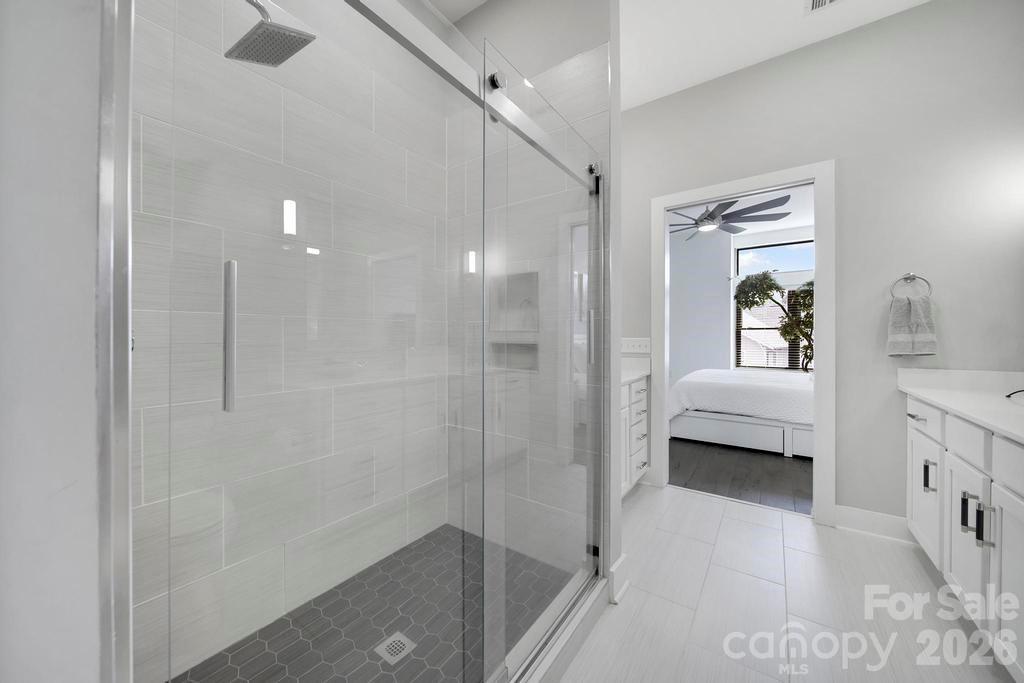 2401 Euclid Avenue #301 — Charlotte