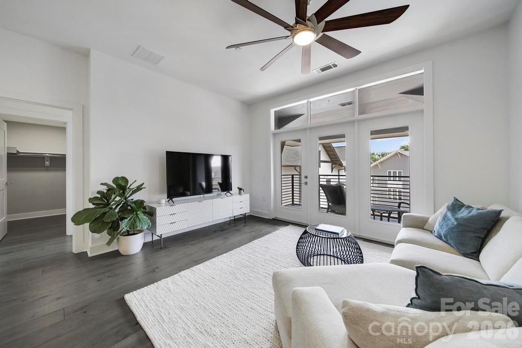 2401 Euclid Avenue #301 — Charlotte