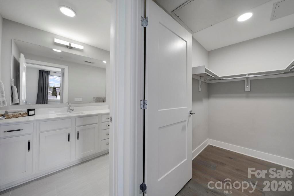 2401 Euclid Avenue #301 — Charlotte