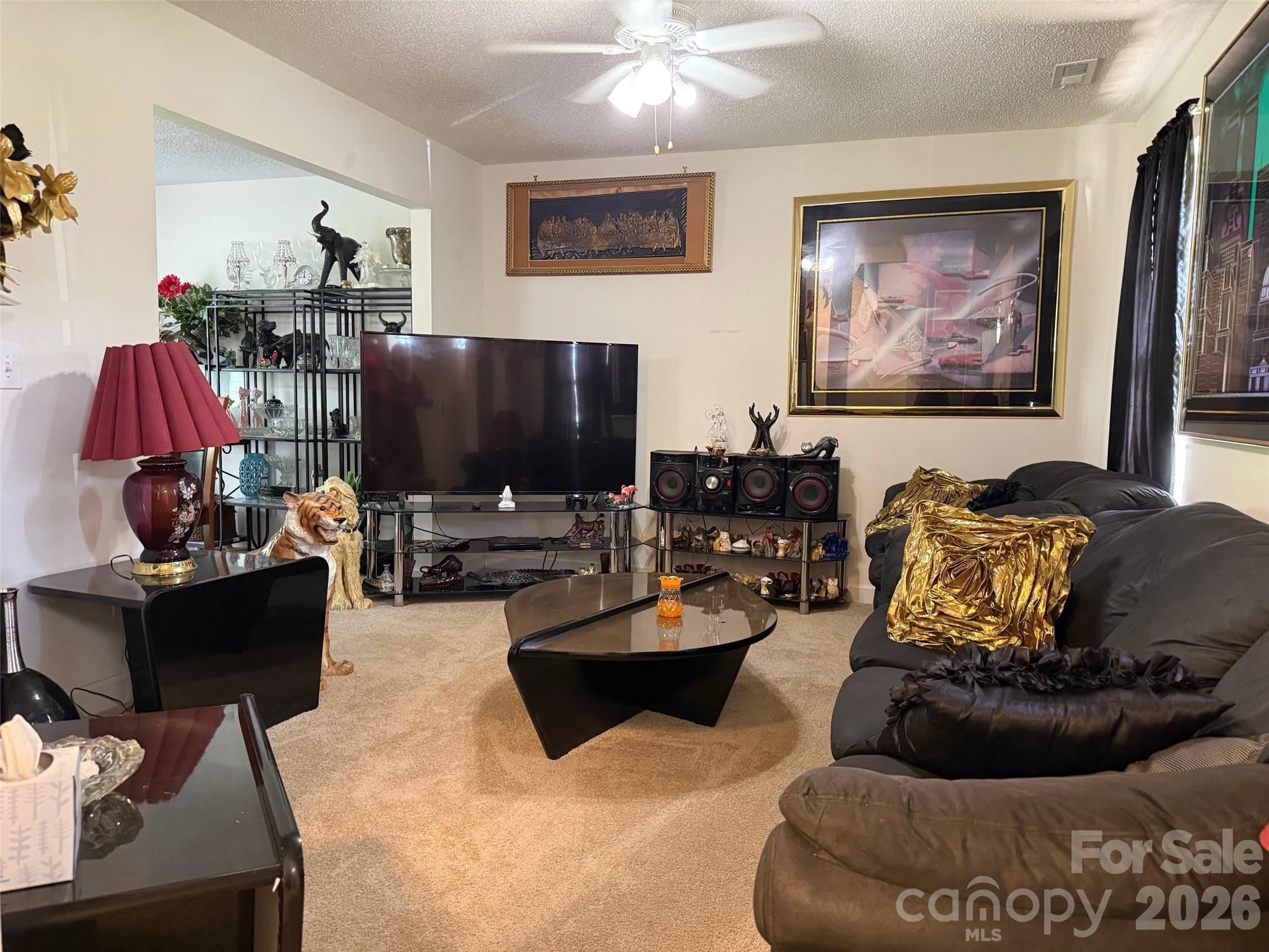 4046 W Fairmeadow Drive — Lancaster