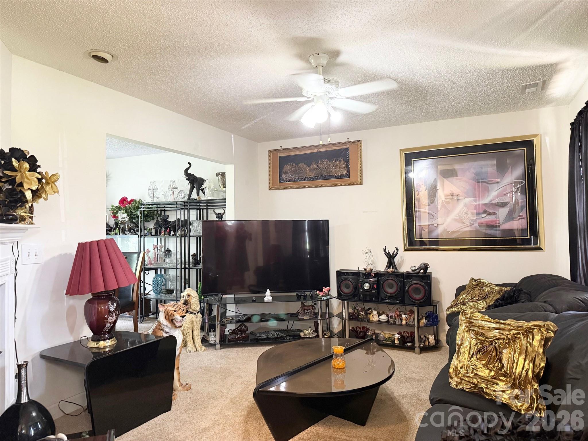 4046 W Fairmeadow Drive — Lancaster