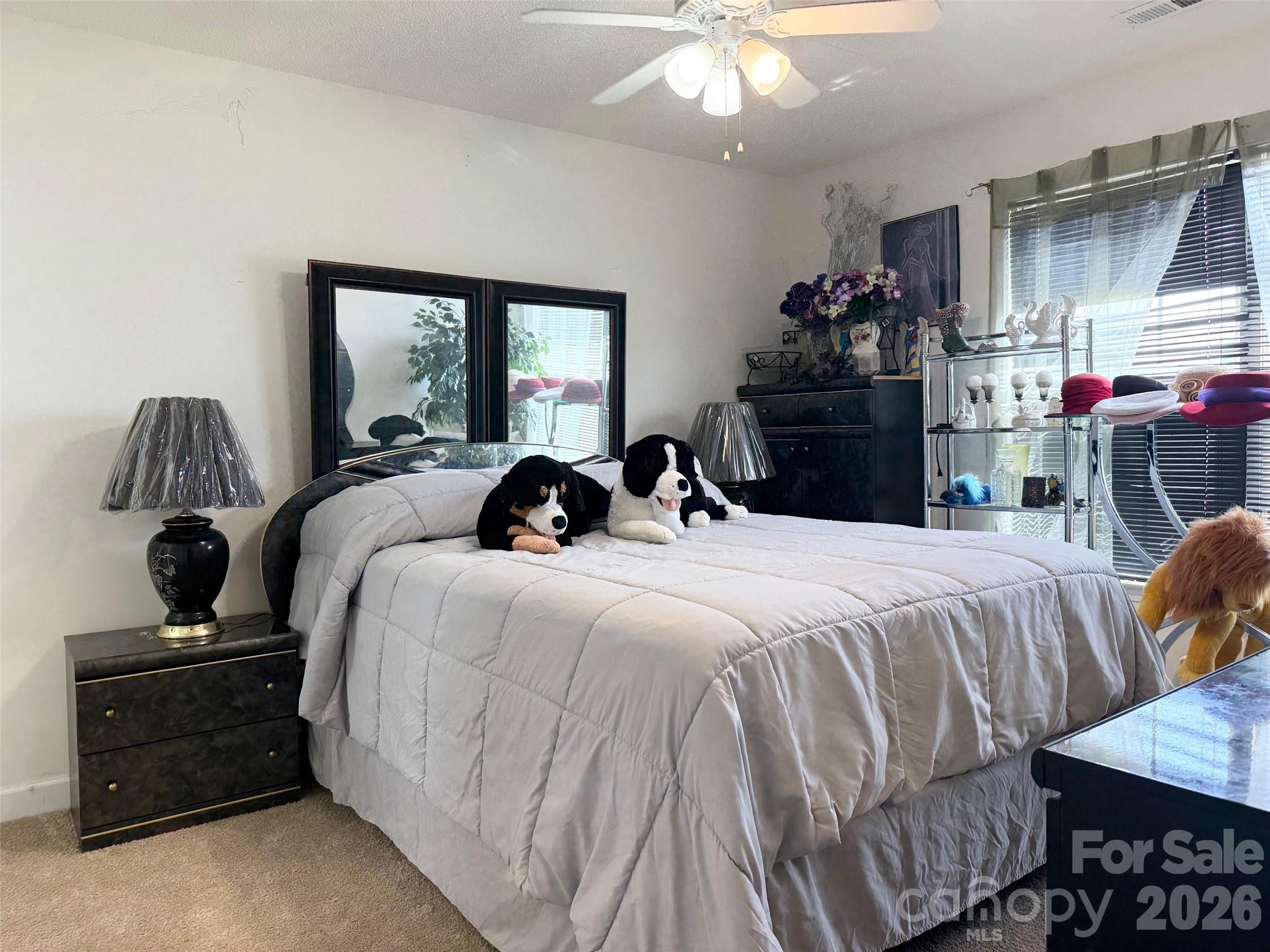 4046 W Fairmeadow Drive — Lancaster