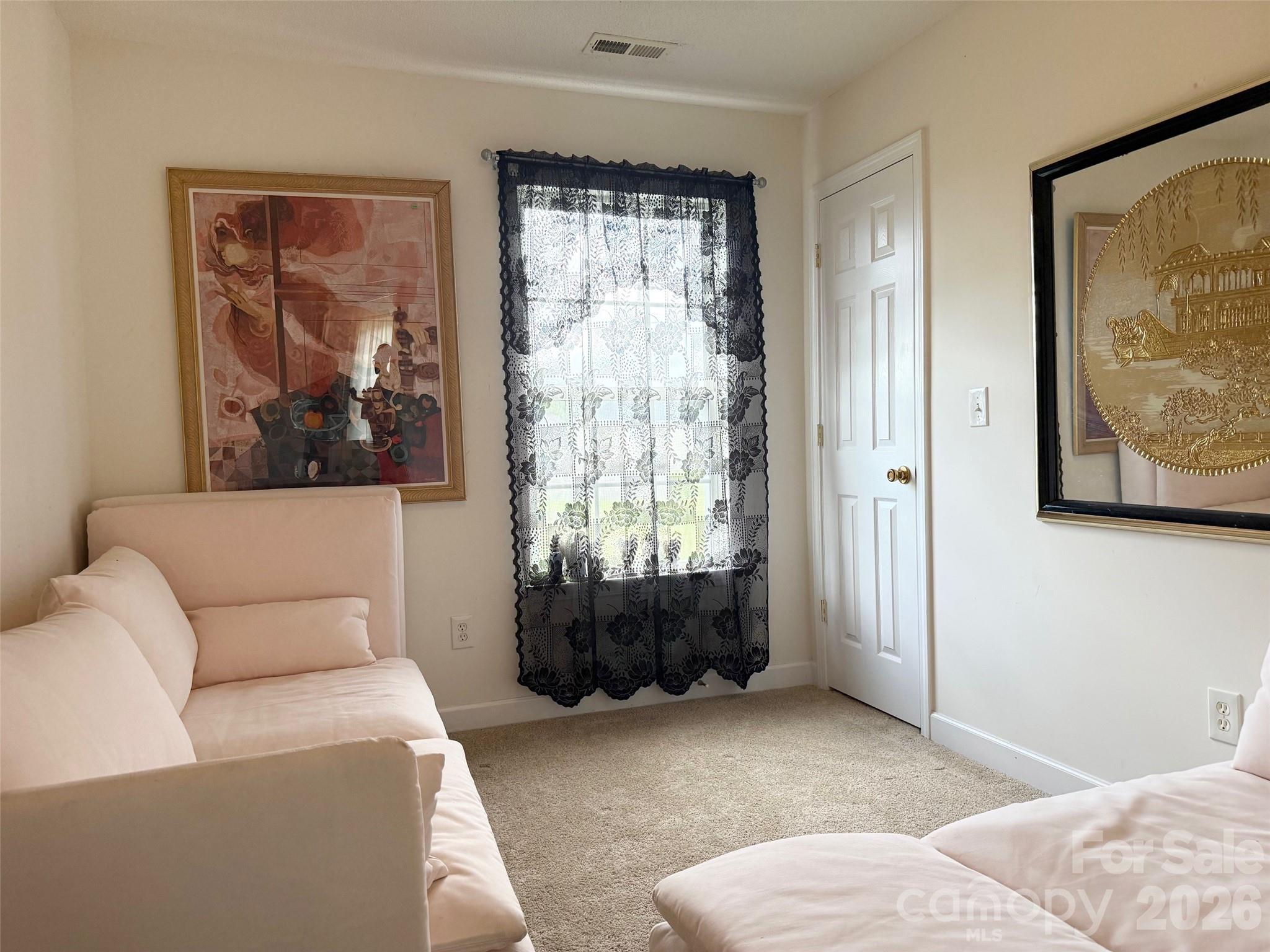 4046 W Fairmeadow Drive — Lancaster