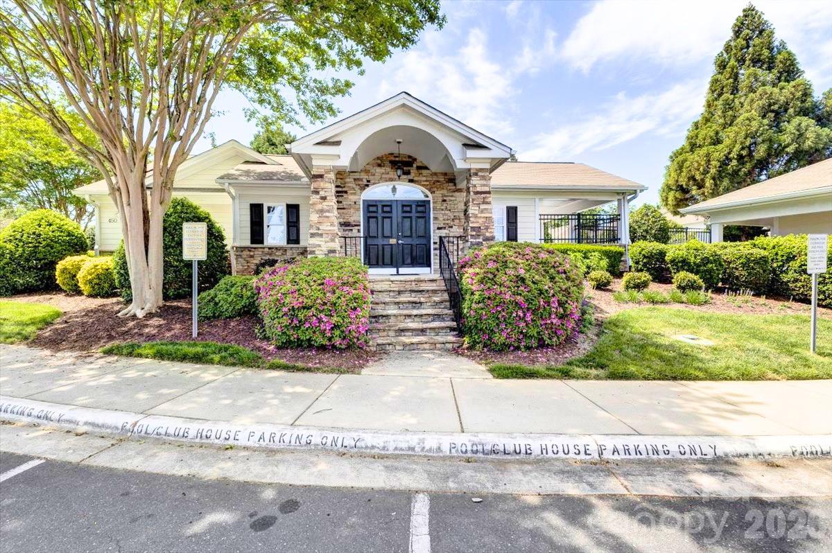 226 Dawn Mist Lane — Fort Mill