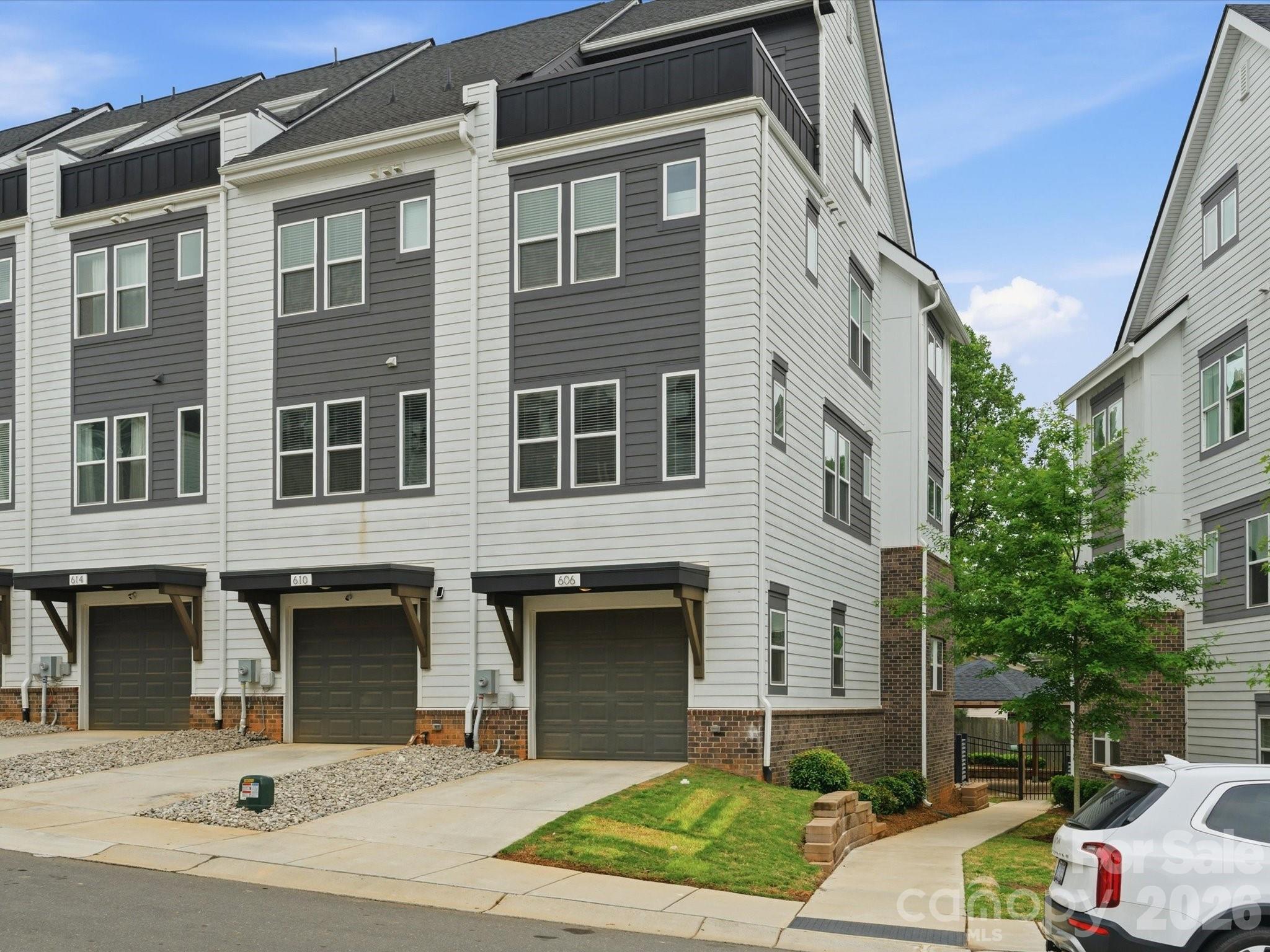 606 West End Drive — Charlotte