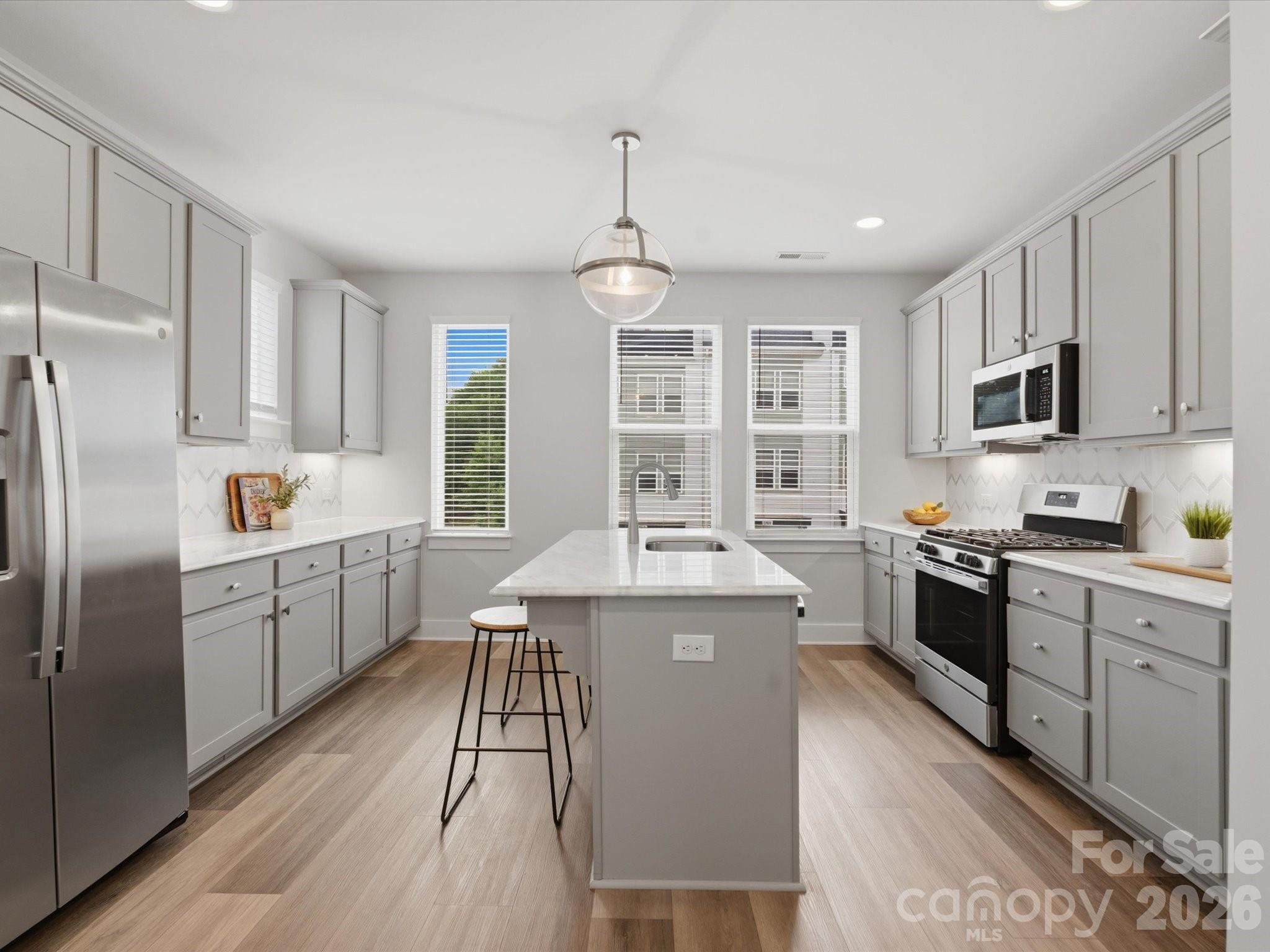606 West End Drive — Charlotte
