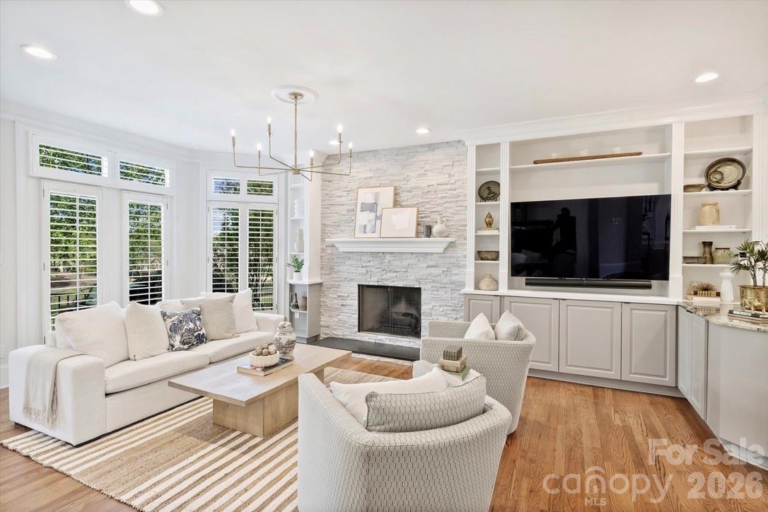 7010 Seton House Lane — Charlotte