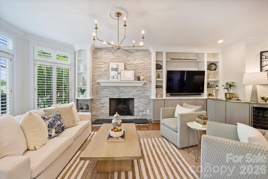 7010 Seton House Lane — Charlotte