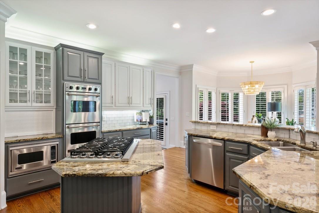 7010 Seton House Lane — Charlotte
