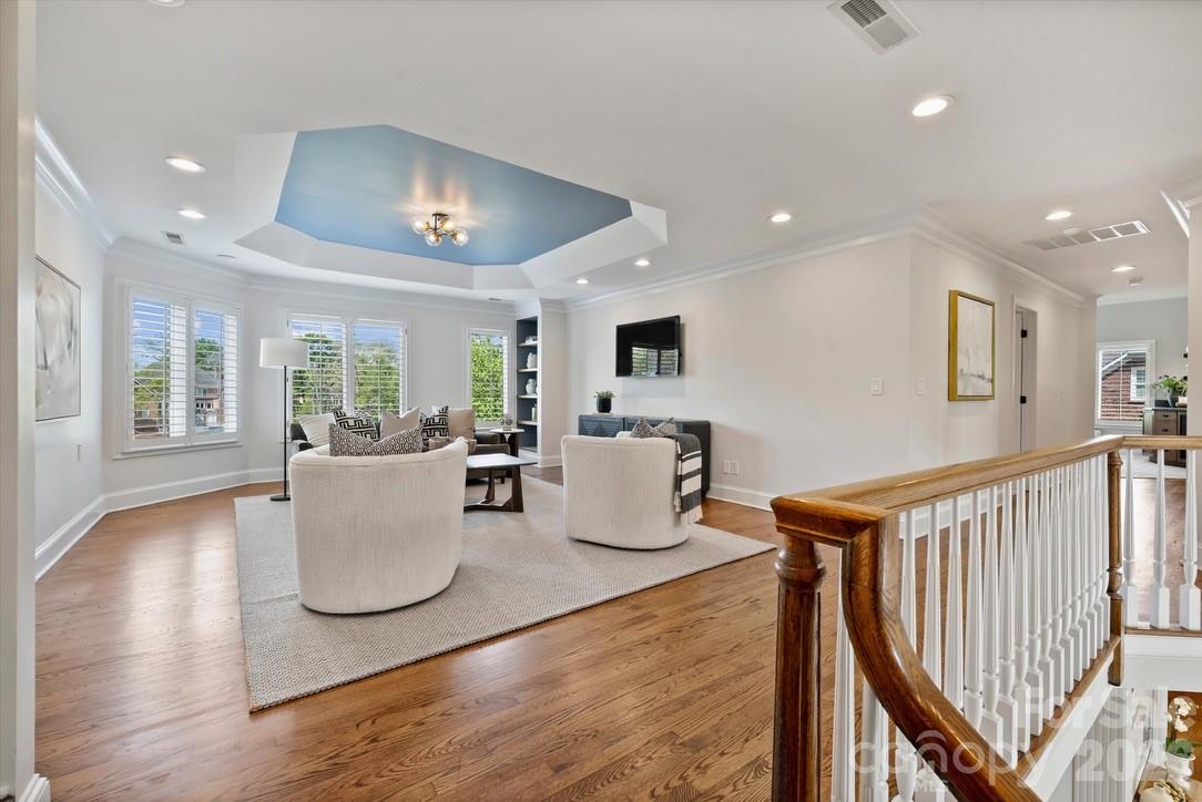 7010 Seton House Lane — Charlotte